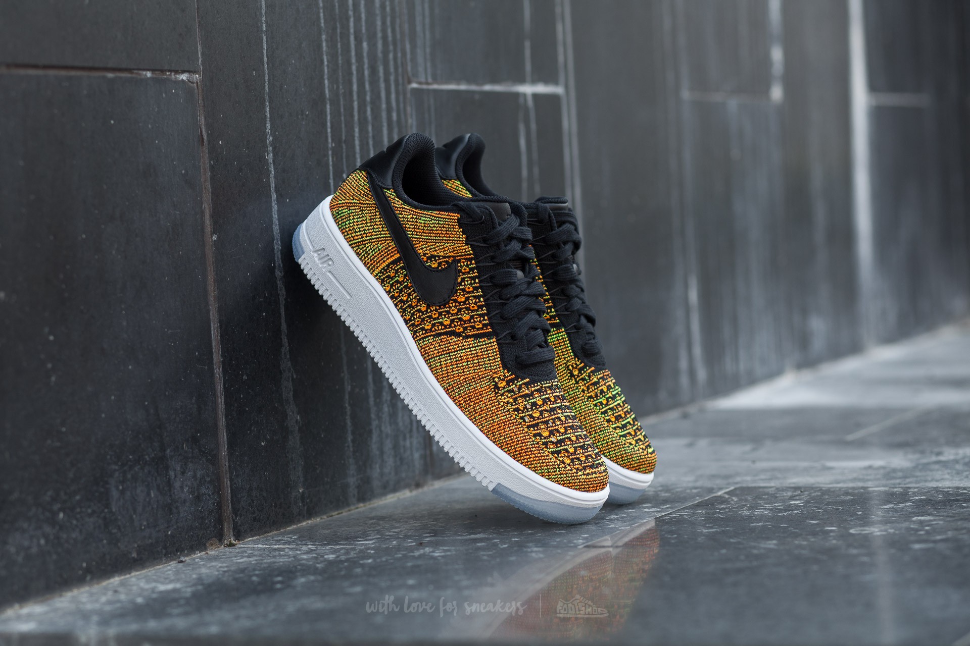 Air force 1 flyknit orange shop