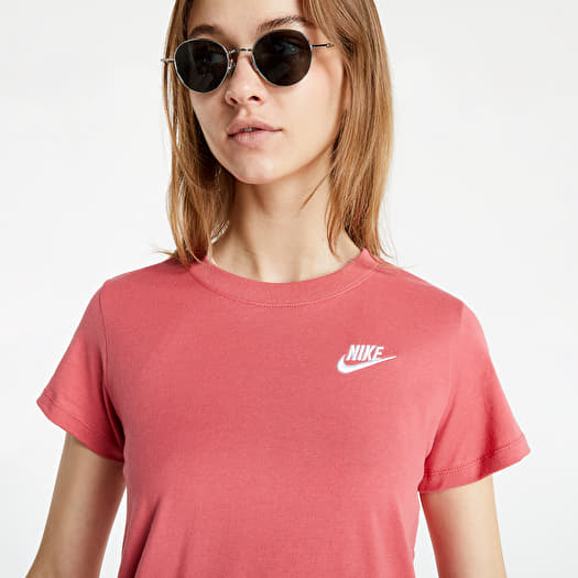 Nike nsw club tee best sale