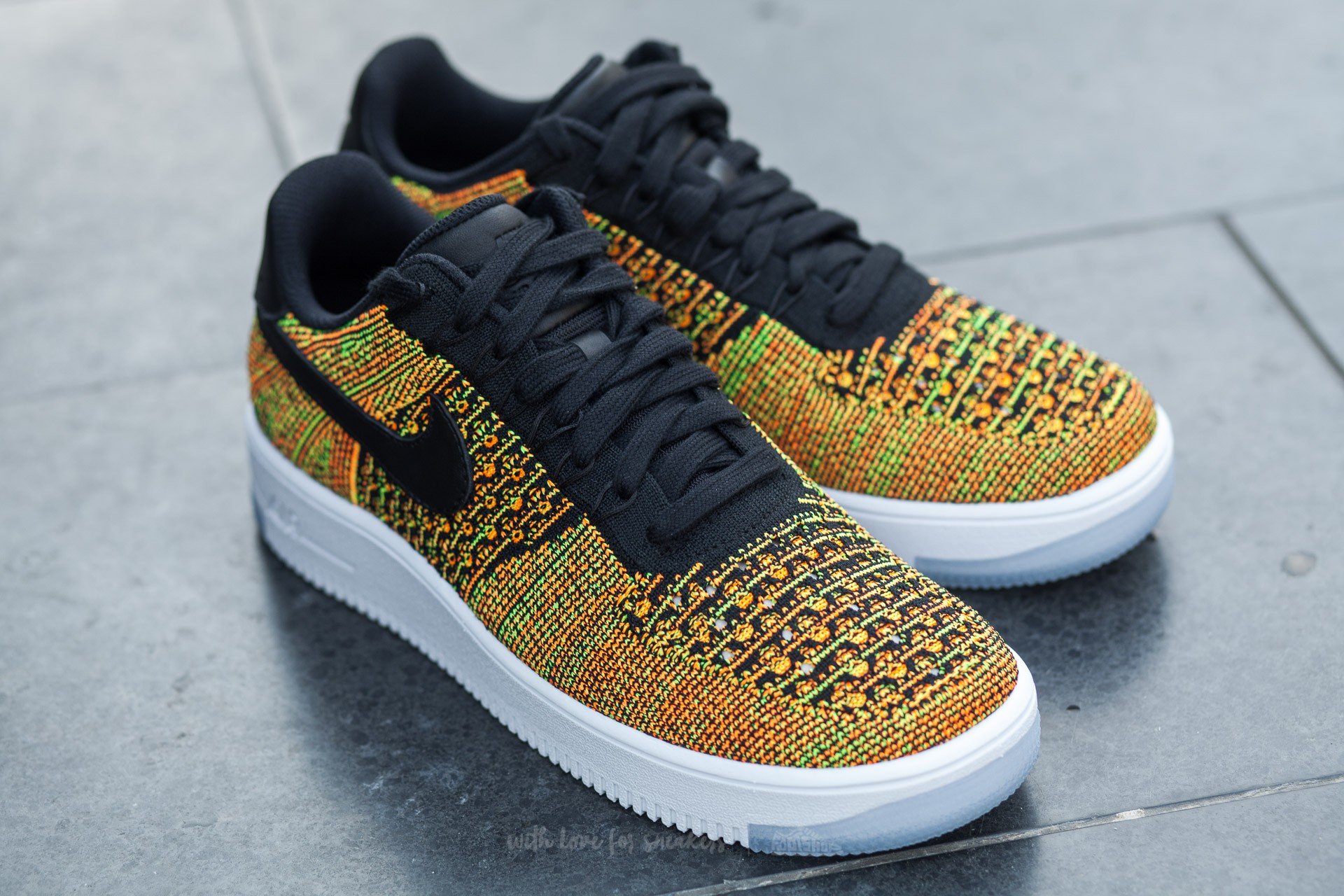 Air force hotsell low flyknit
