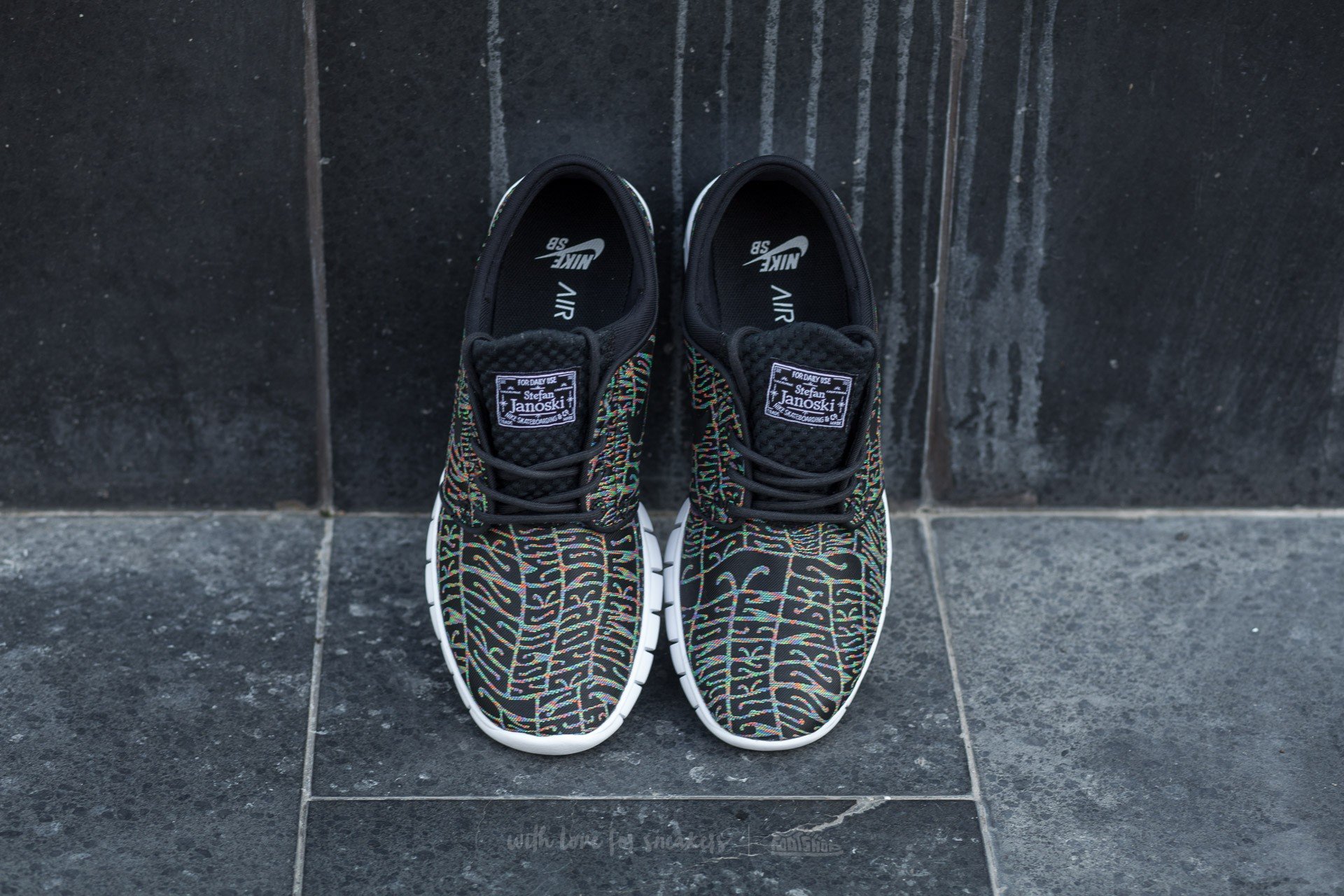 Men s shoes Nike Stefan Janoski Max Premium Black Black White Multi Color Footshop