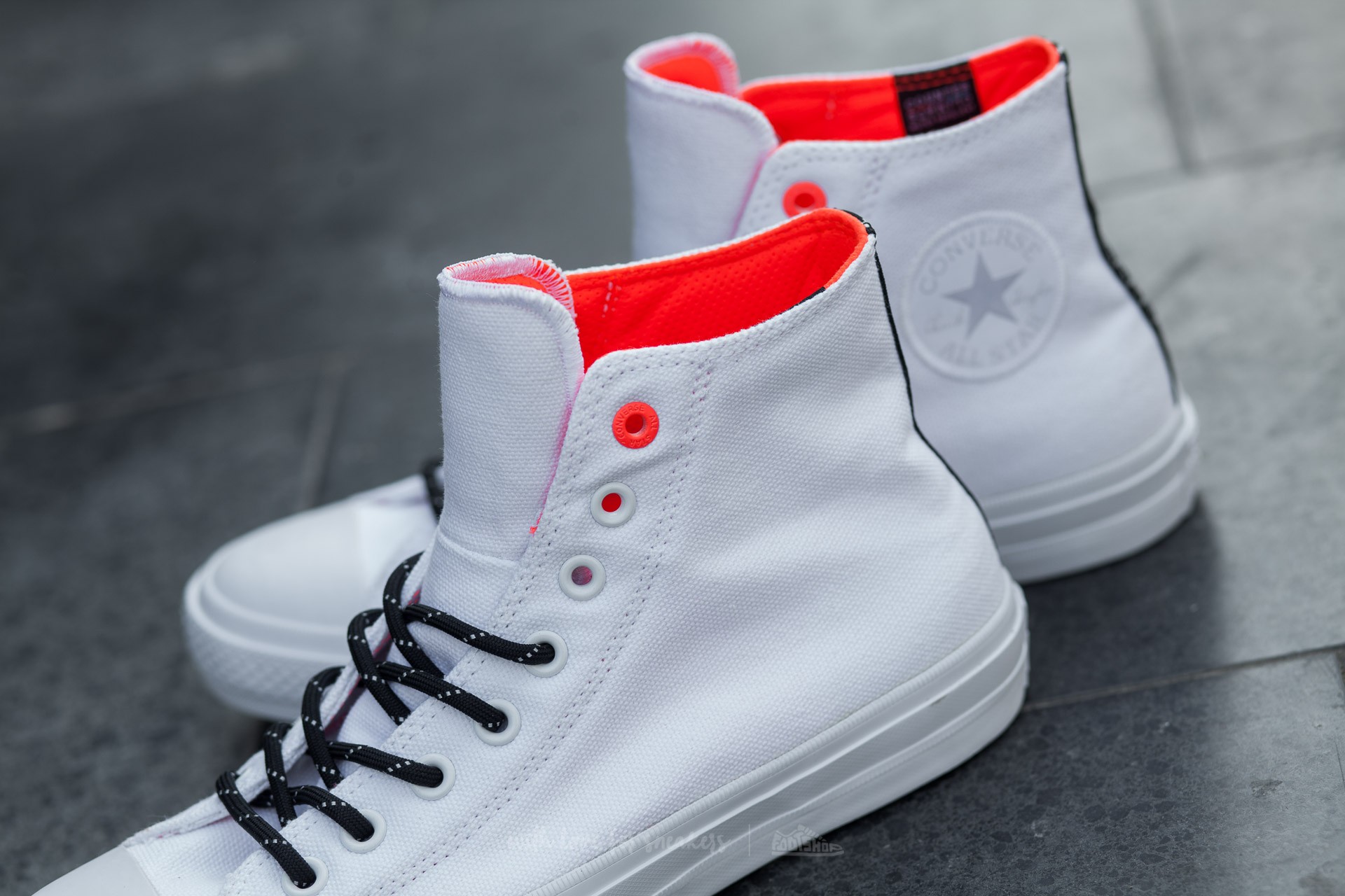 Pánské tenisky a boty Converse Chuck Taylor All Star II Hi White/ Lava/ Gum