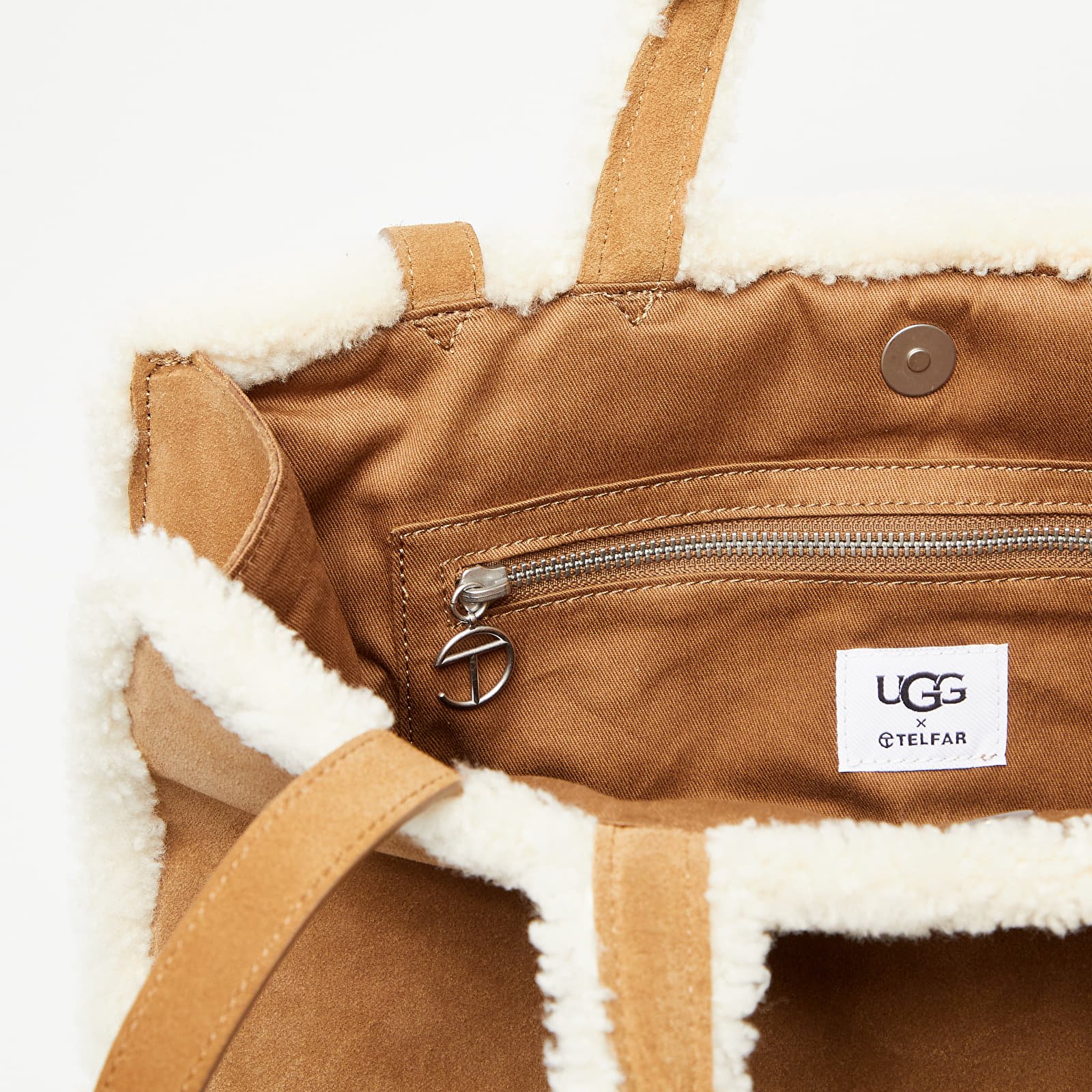 Borse a tracolla UGG x Telfar Medium Shopper Che