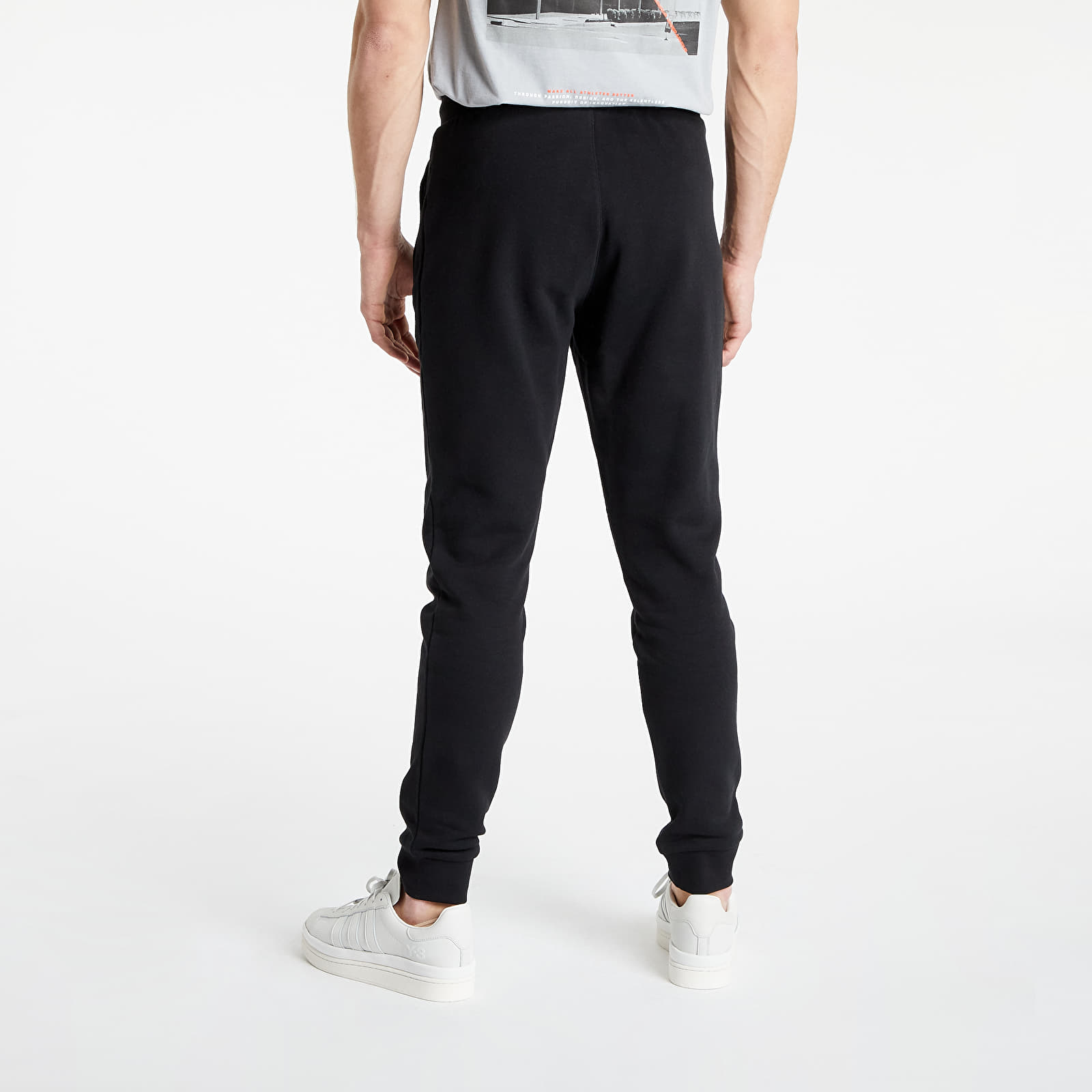 Jeans e pantaloni adidas Essential Pants Black Footshop