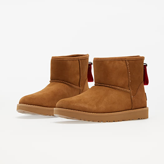 Women's shoes UGG W Classic Mini Logo Zip Chestnut (1122671-CHE