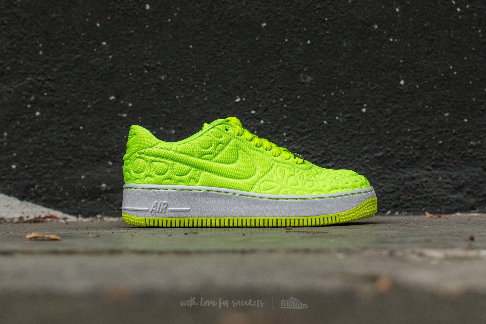 W sales af1 upstep