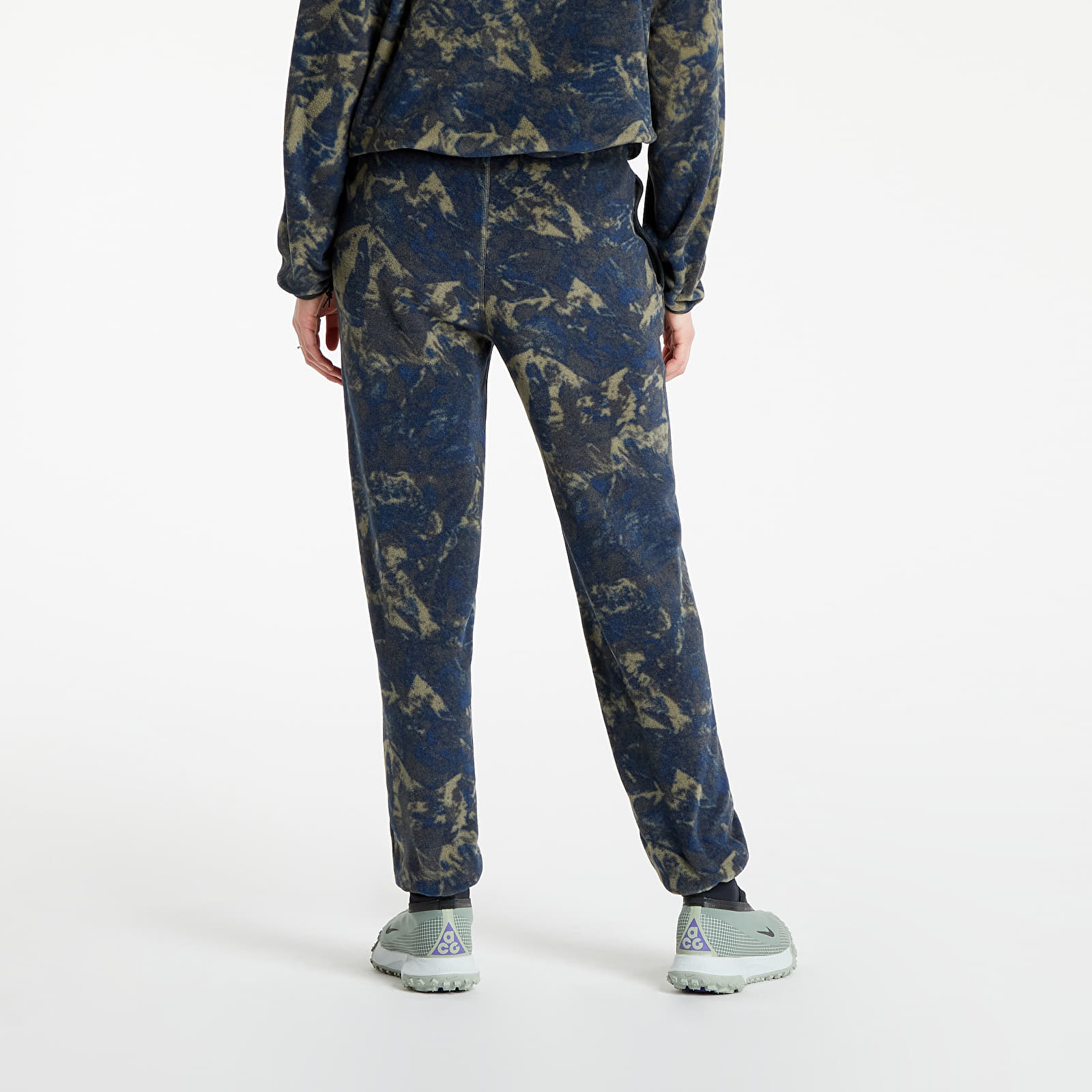 Nadrágok Nike W ACG NRG Therma-FIT Wolf Tree Pant Aop Green/ Blue
