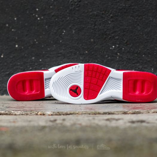 red bottom shoes jordans