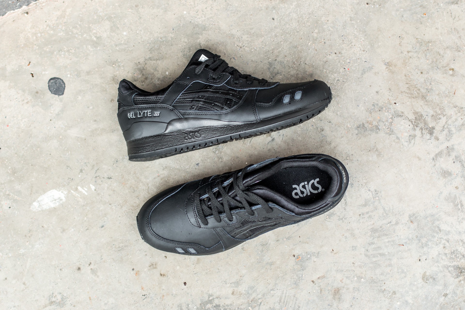 Încălțăminte și sneakerși pentru bărbați Asics Gel-Lyte III Black/ Black