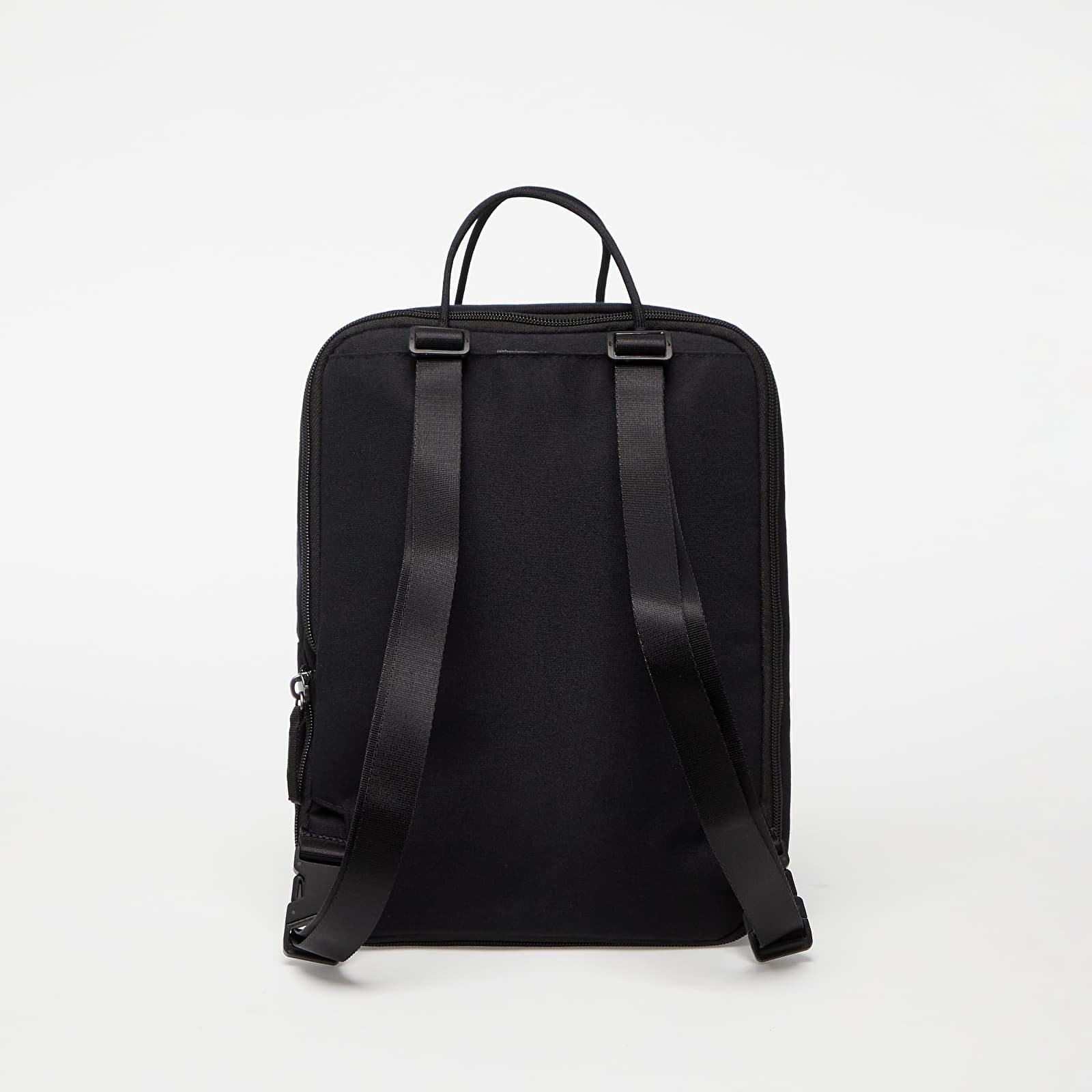 Nike tanjun sales backpack review