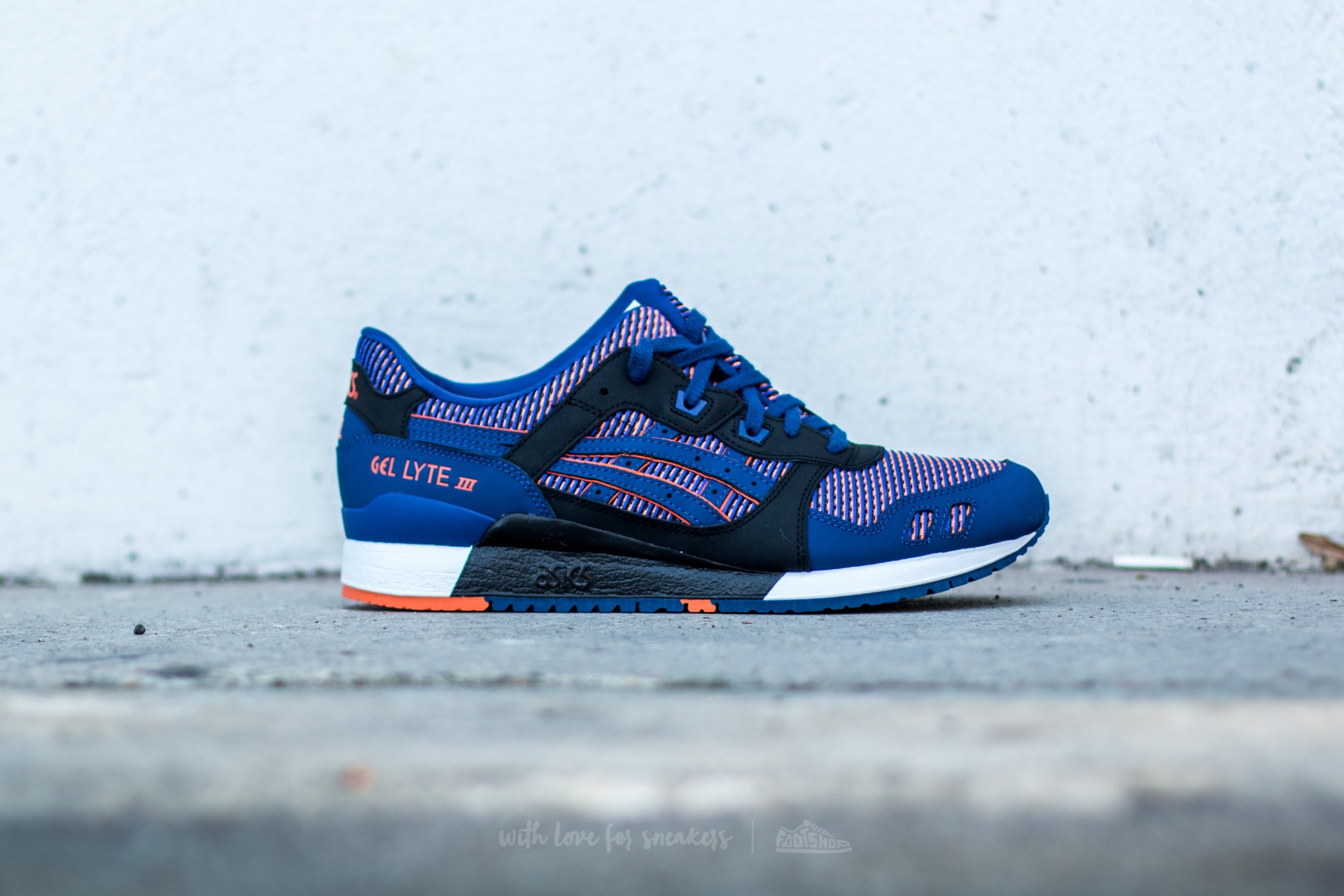 Blue and orange asics gel lyte iii shop