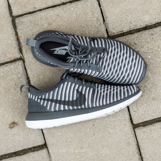Nike roshe sales 2 flyknit grey
