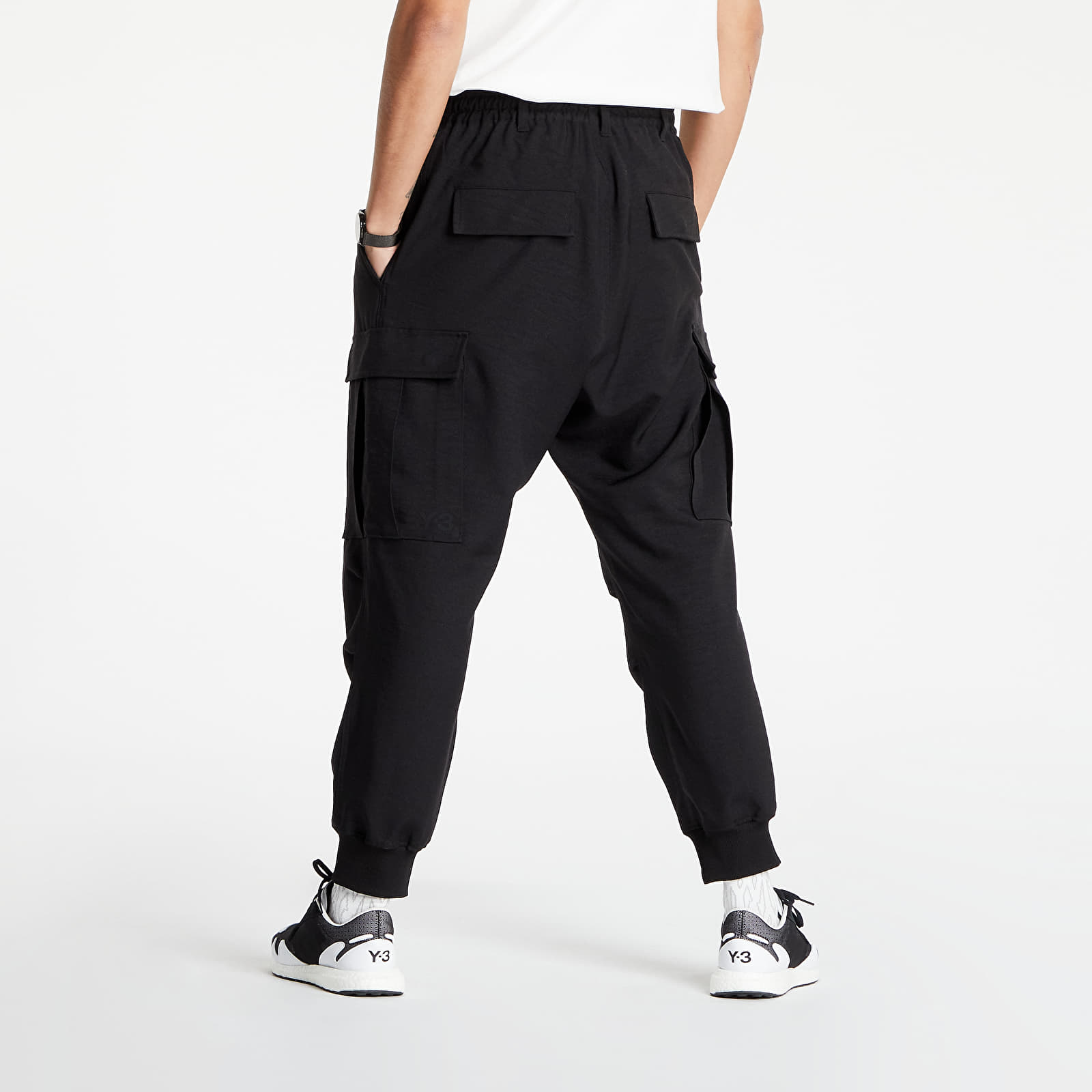 Pants and jeans Y-3 Utility Cuffed Cargo Pants Black