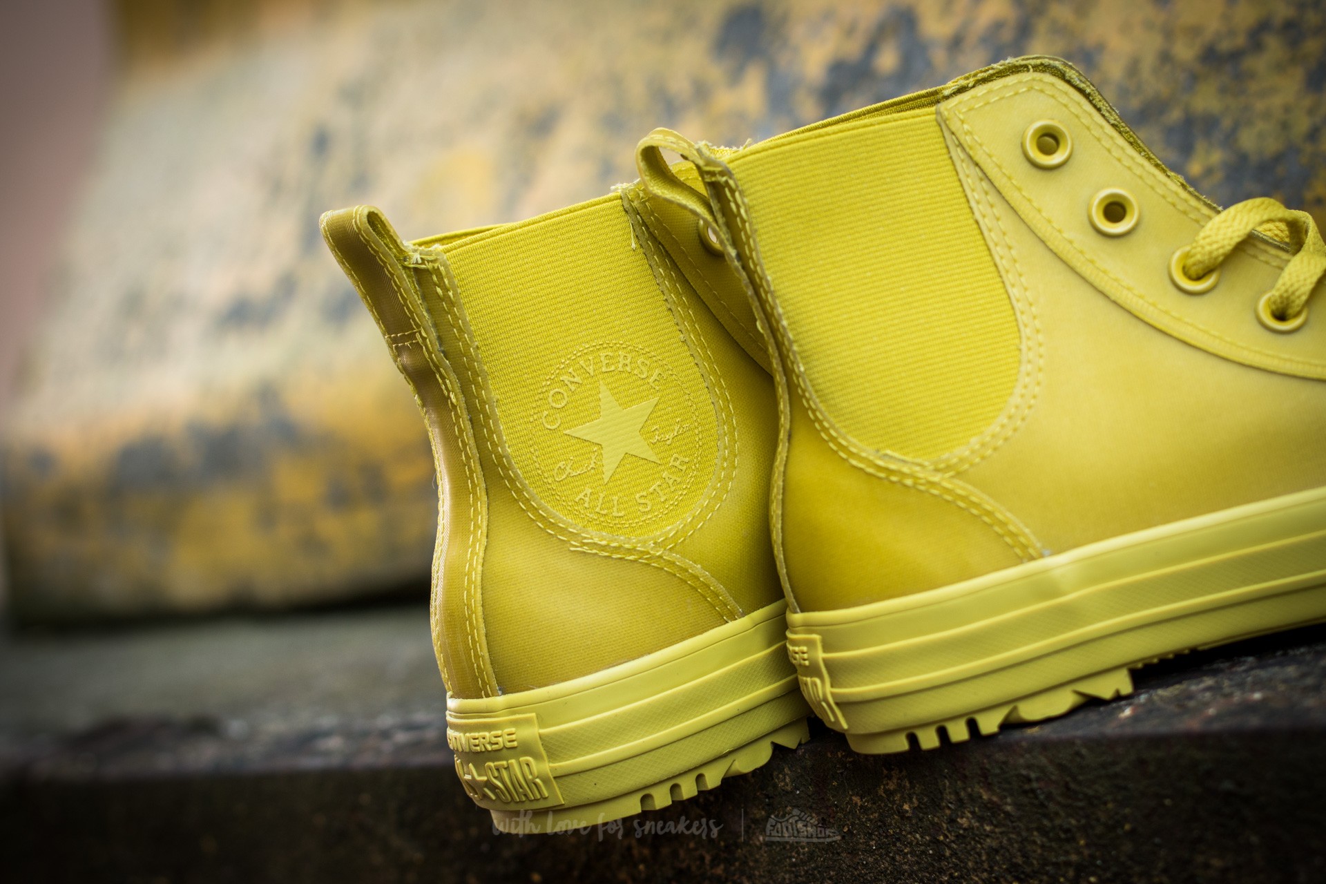 Women s shoes Converse Chuck Taylor All Star Chelsea Boot Rubber Hi Bitter Lemon Bitter Lemon Footshop