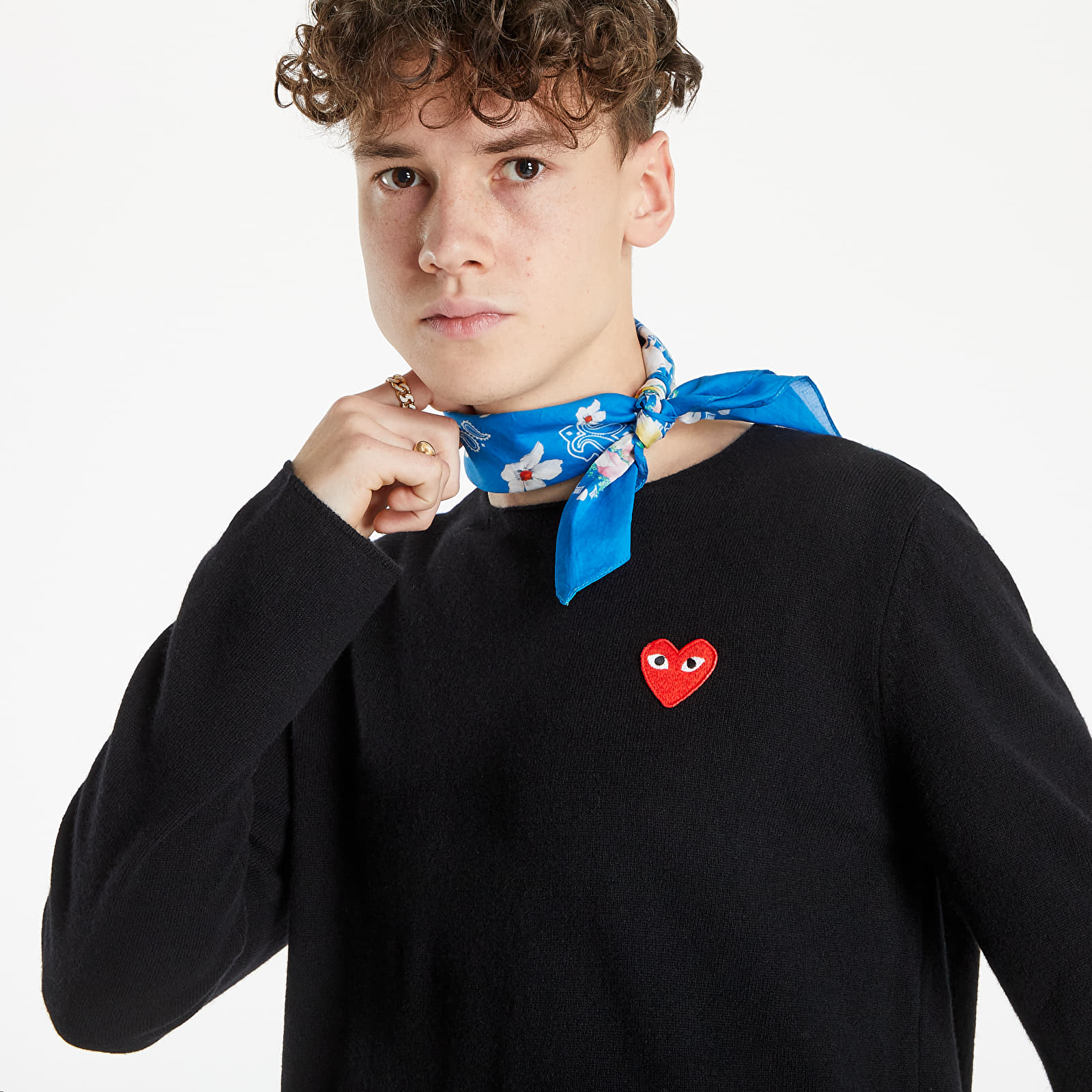 Pulover Comme des Garçons PLAY Red Heart Crewneck Jumper Black - 1 | YEO