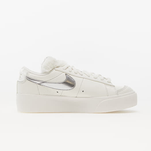 NIke Wmns Blazer Low Platform