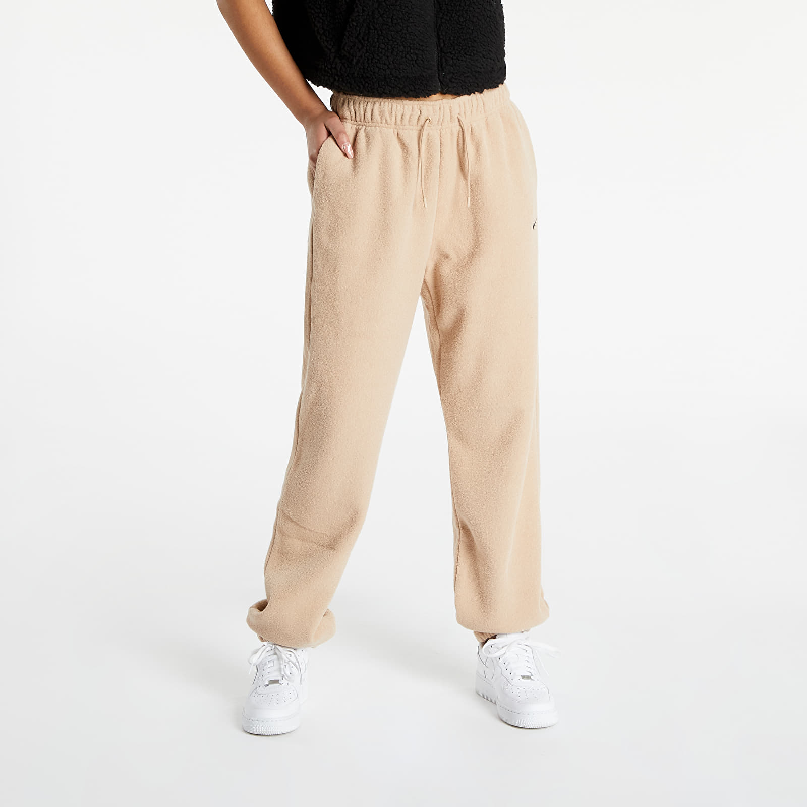 Nike Sportswear Essentials Women's Plush HighRise Joggers
