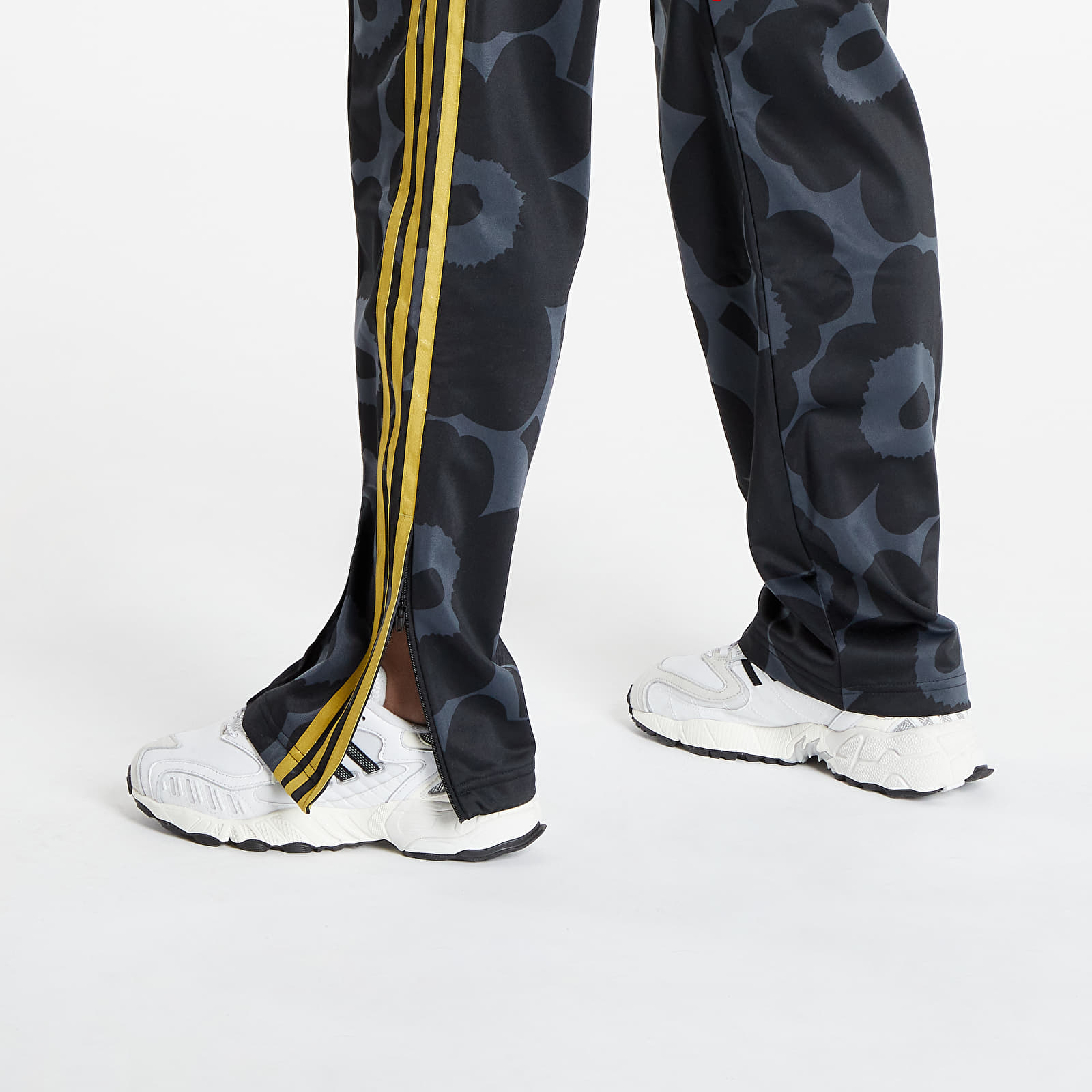 Spodnie adidas x Marimekko Firebird Track Pants Black/ Carbon