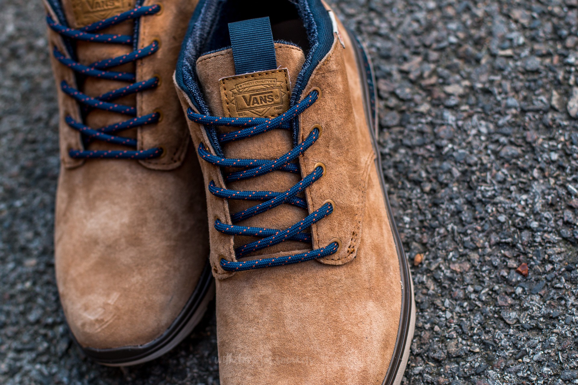 Vans iso 3 mid mte top