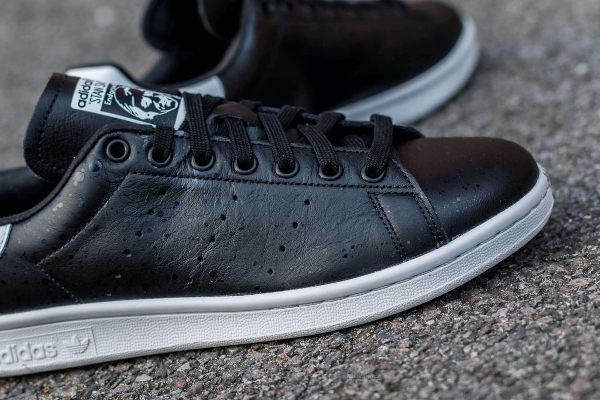 Men's shoes adidas Stan Smith Core Black/ Core Black/ Crystal White