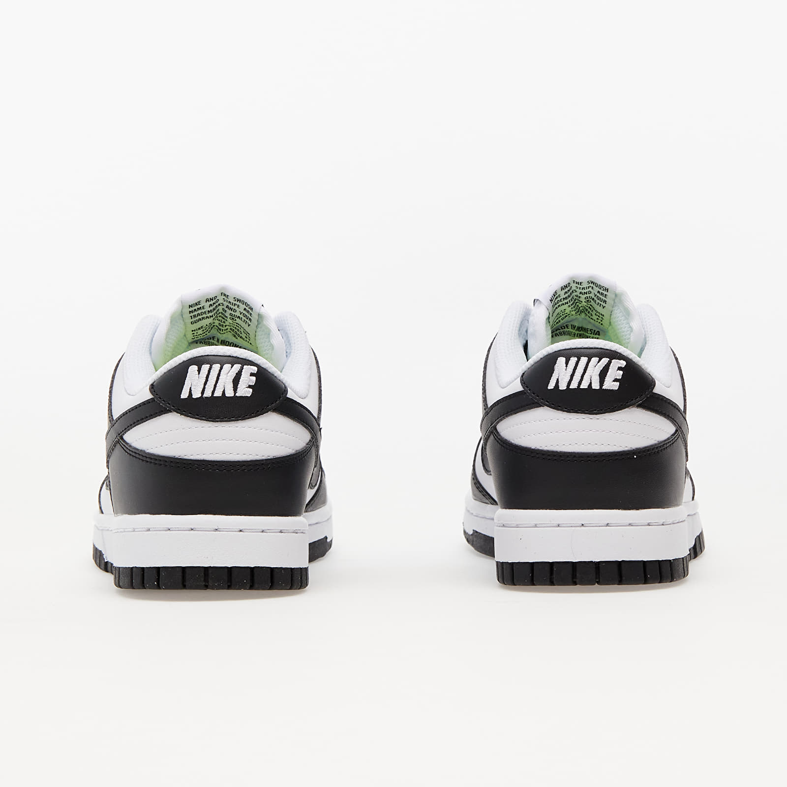Dámské tenisky a boty Nike W Dunk Low Next Nature White/ Black