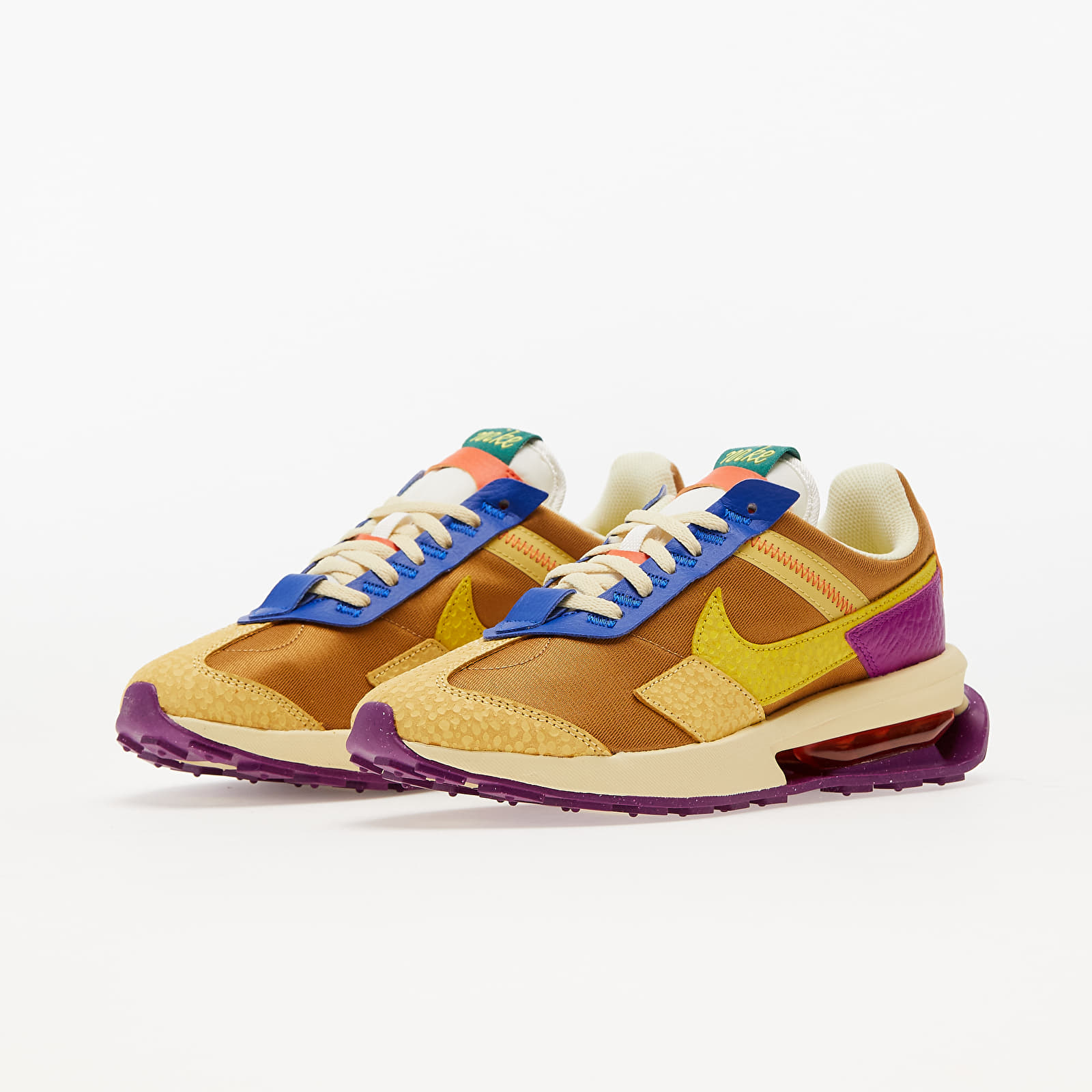 Zapatillas mujer Nike Wmns Air Max Pre-Day Wheat/ Yellow Strike-Red Plum-Orange