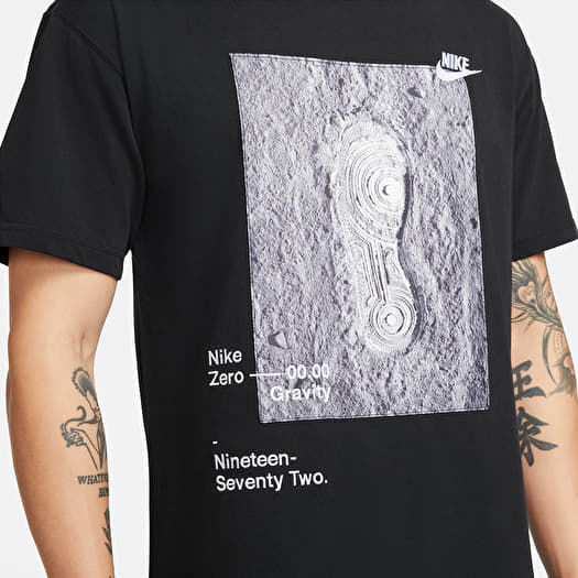 black nike shirts for men