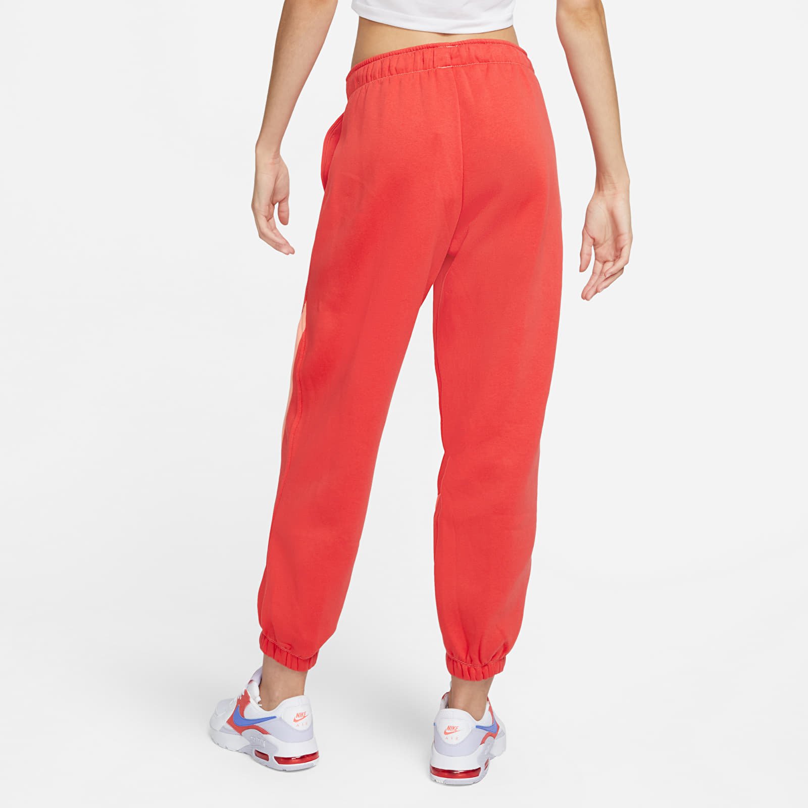 Womens red on sale nike sweatpants