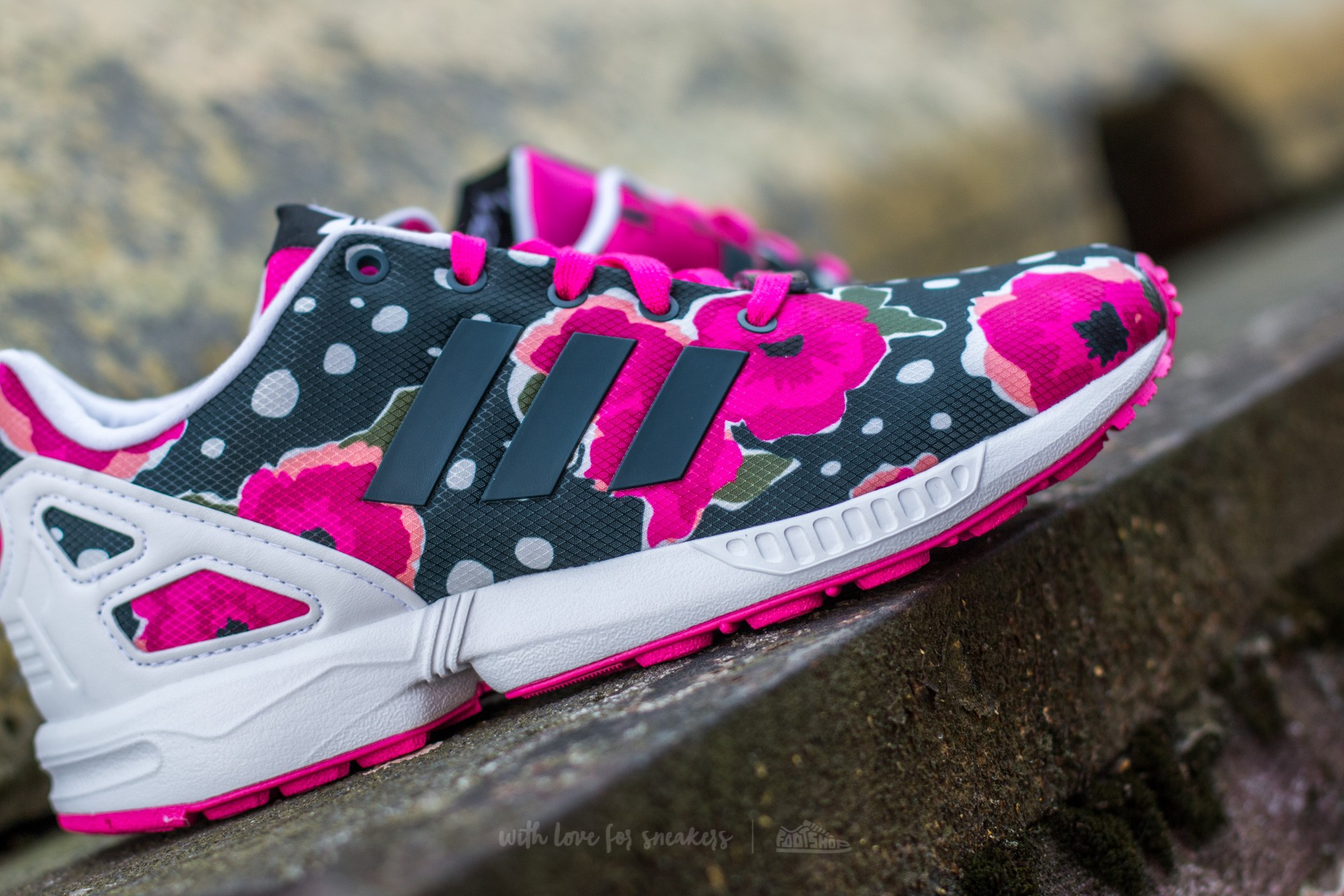 adidas ZX Flux C Shopin/ FTW White/ FTW White | Footshop