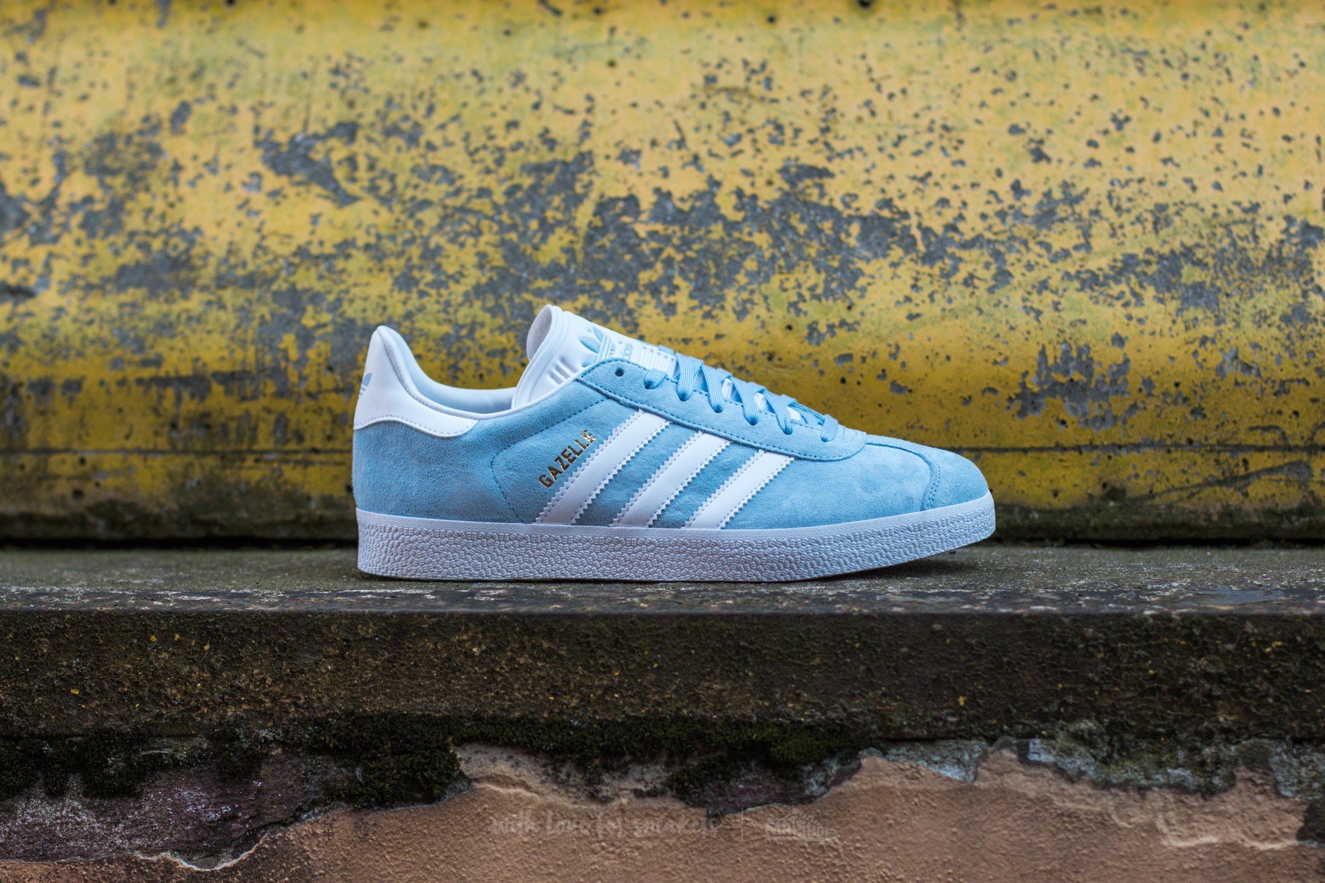 Men's shoes adidas Gazelle Clear Sky/ White/ Gold Metallic