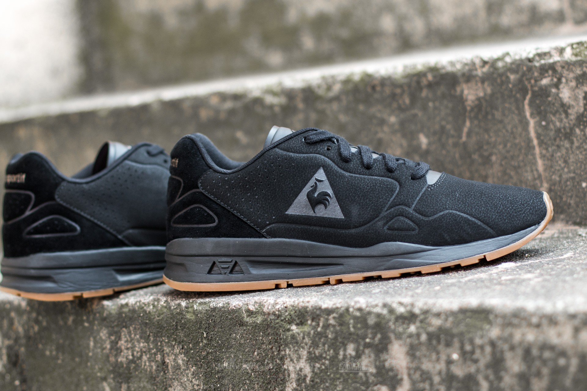 Herenschoenen le coq sportif R9XX S Nubuck Black Footshop