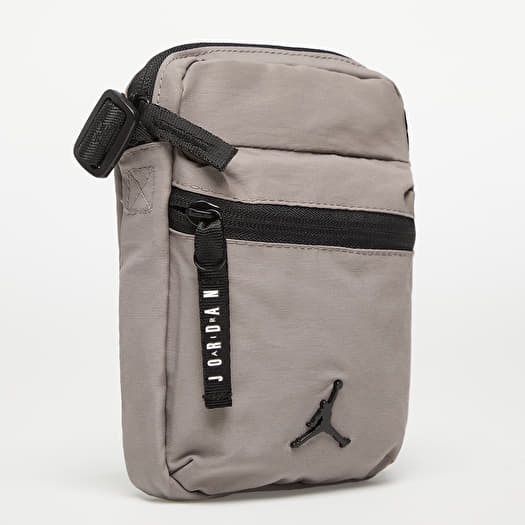Jordan aj6 festival bag store