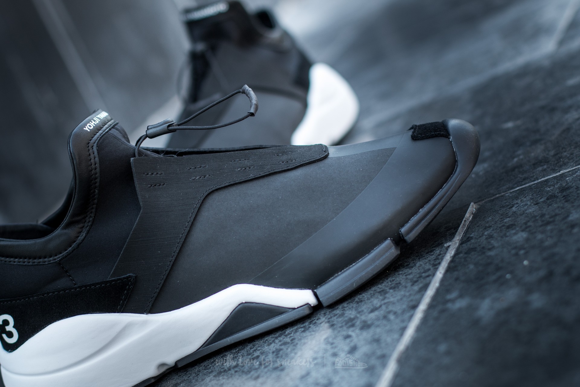 Men's shoes Y-3 Future Low Core Black/ Core Black/ FTW White