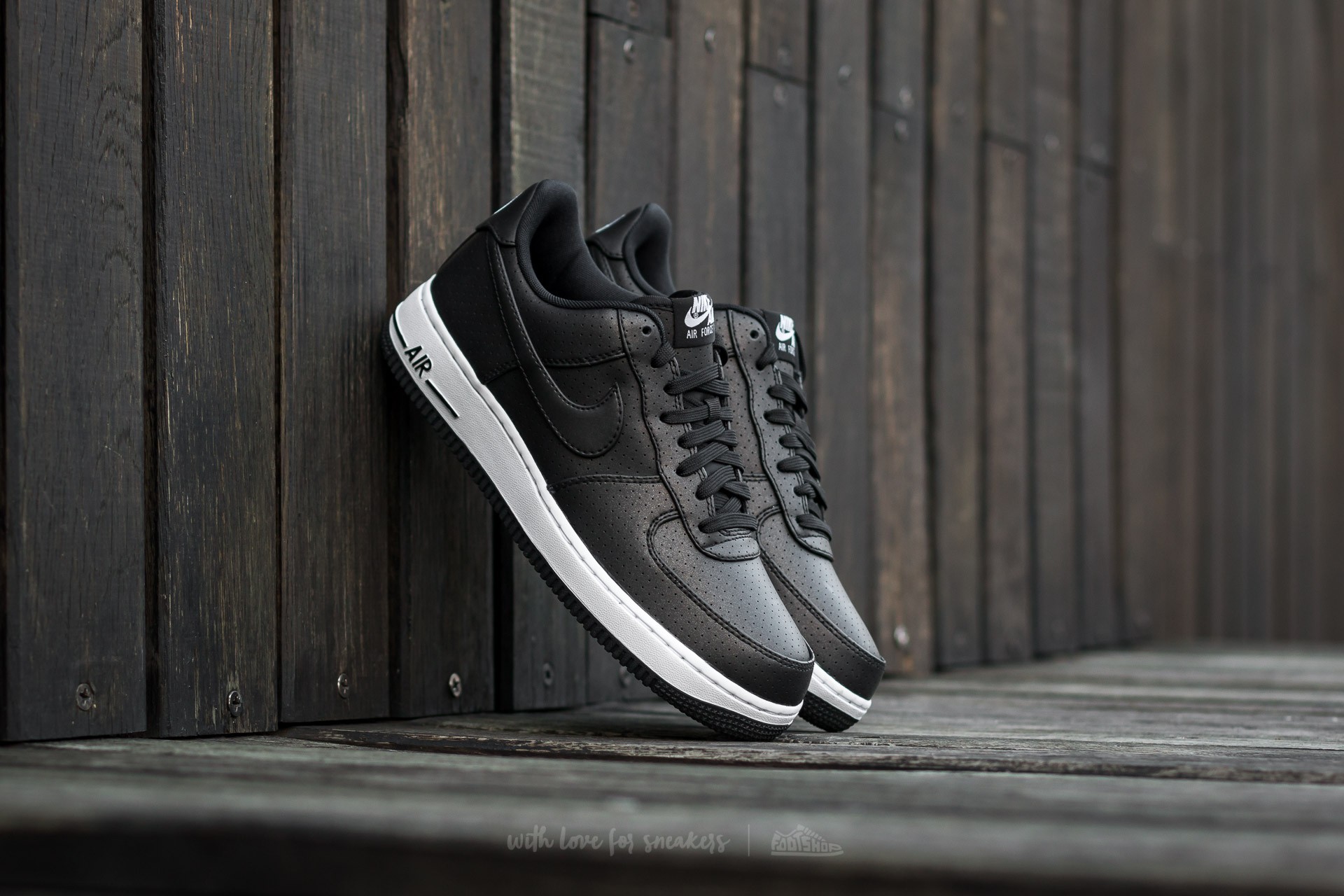 Férfi cipők Nike Air Force 1 '07 LV8 Black/ Black-White