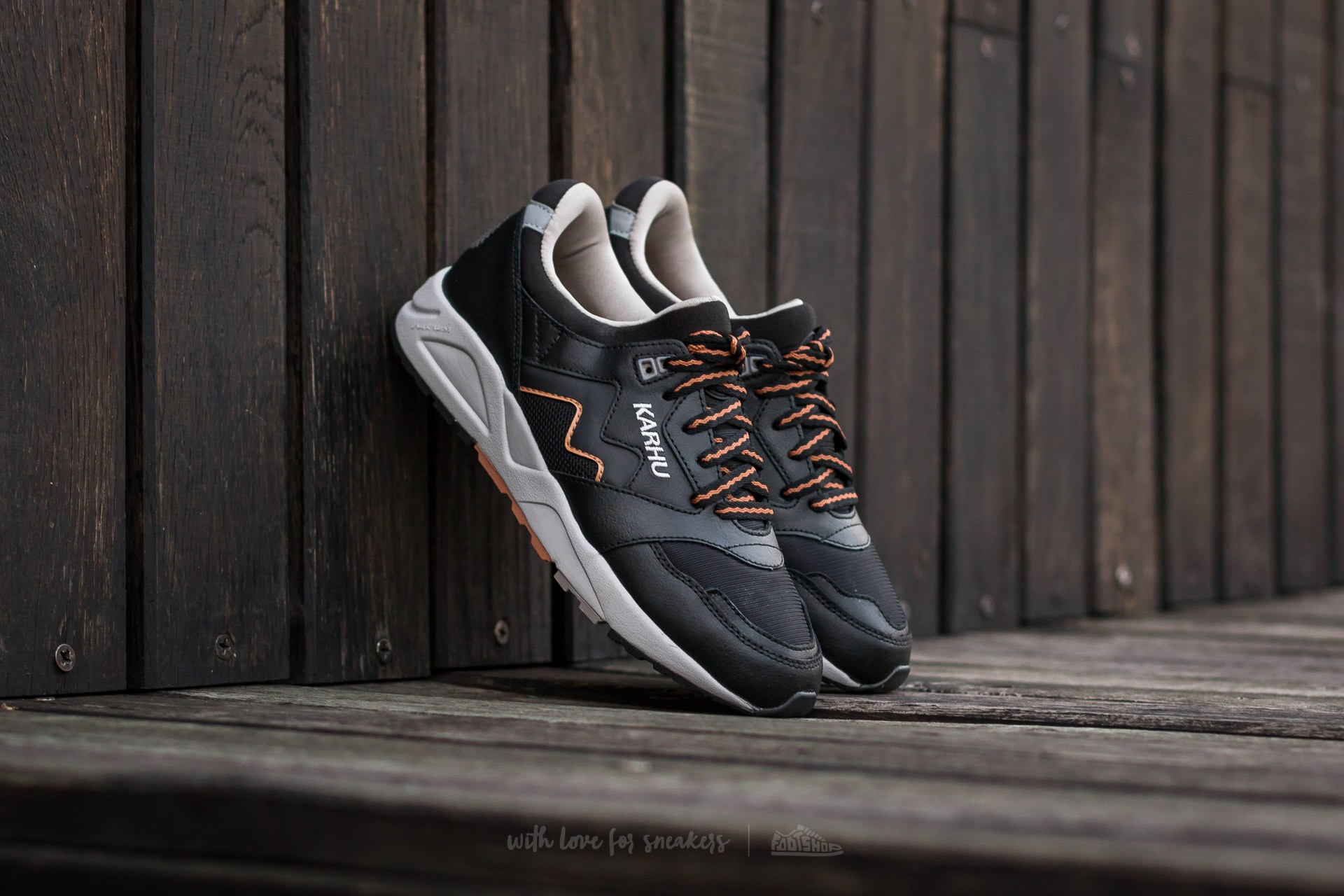 Karhu Aria