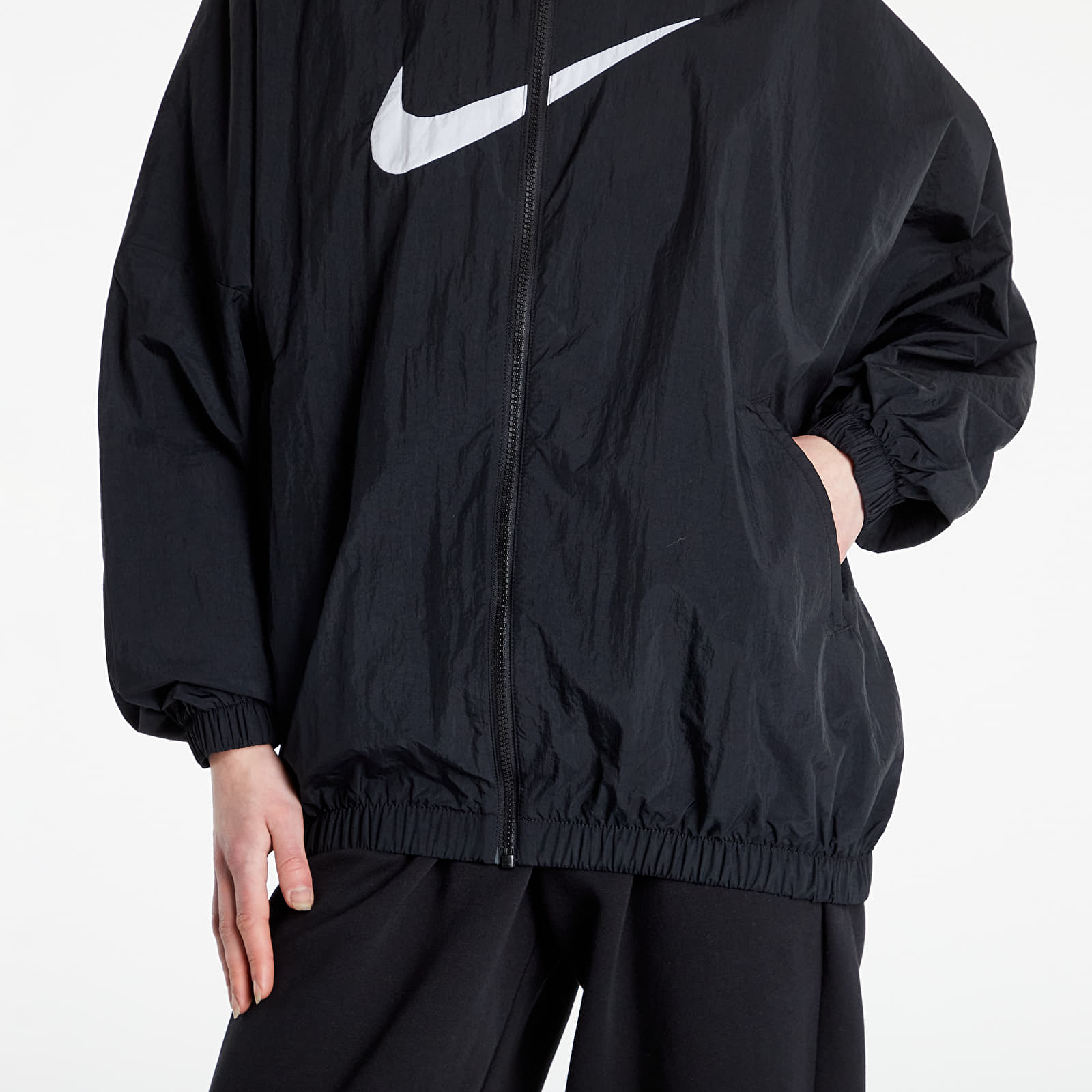 Bundy a kabáty Nike Sportswear Essential Woven Jacket Black/ White