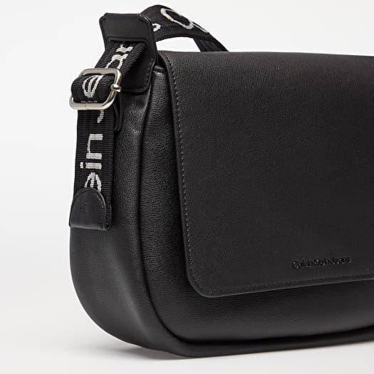 Crossbody bags Calvin Klein Jeans Ultralight Flap Crossbody Bag Black Footshop