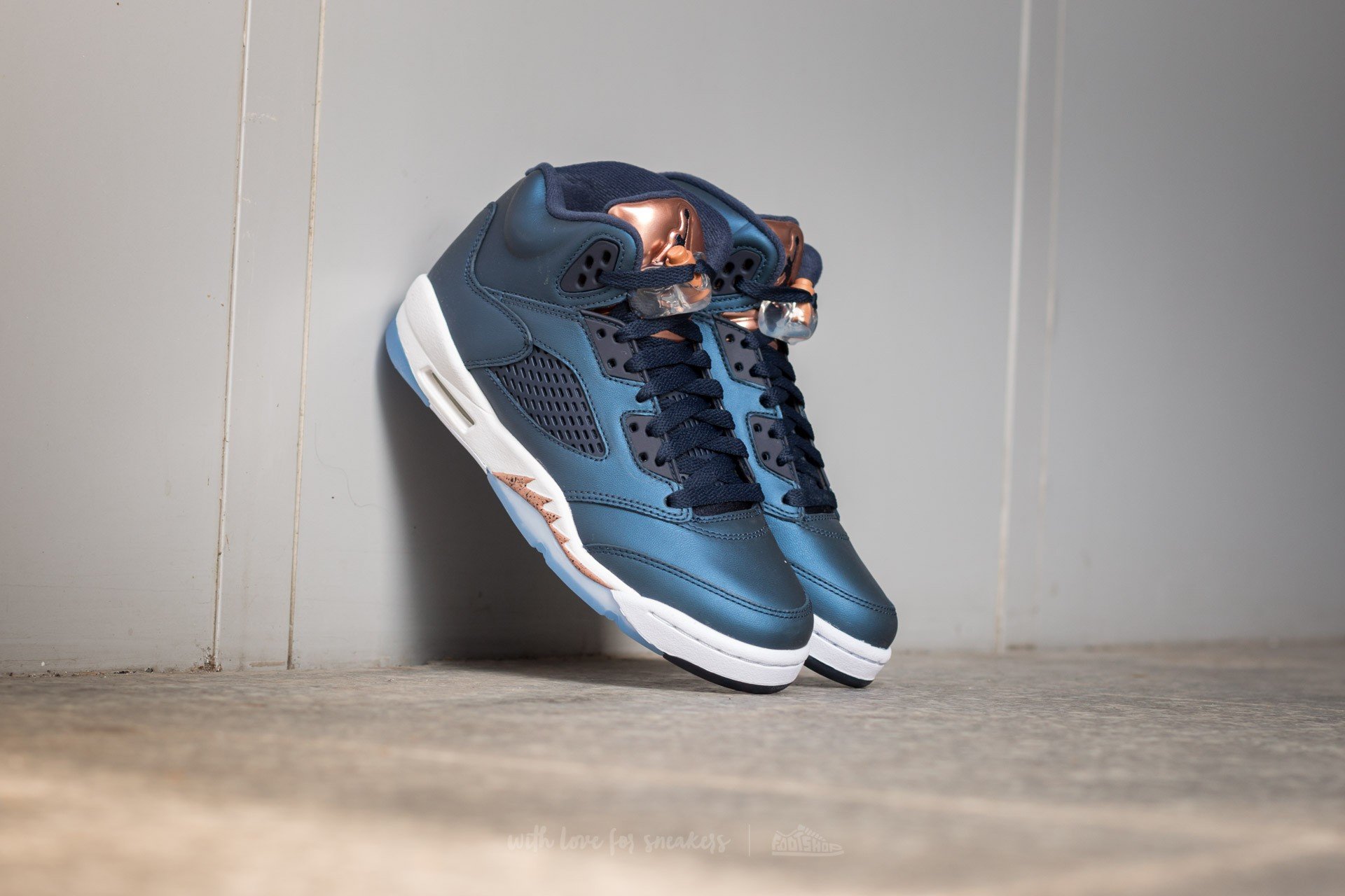 Jordan obsidian on sale mujer