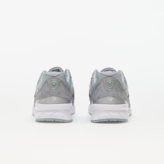 New Balance 990V5