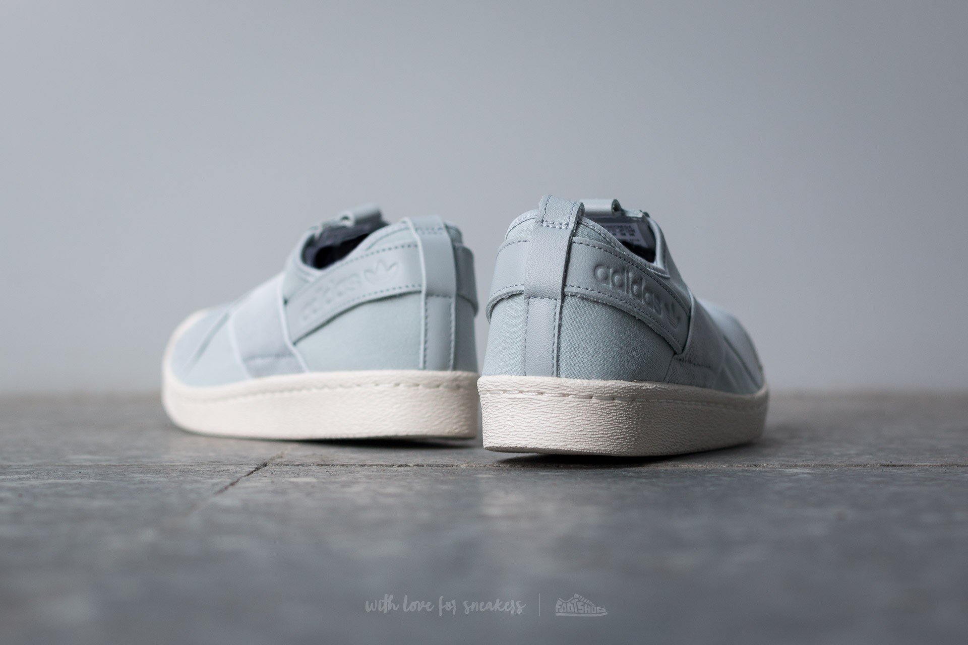 Superstar slip outlet on women silver
