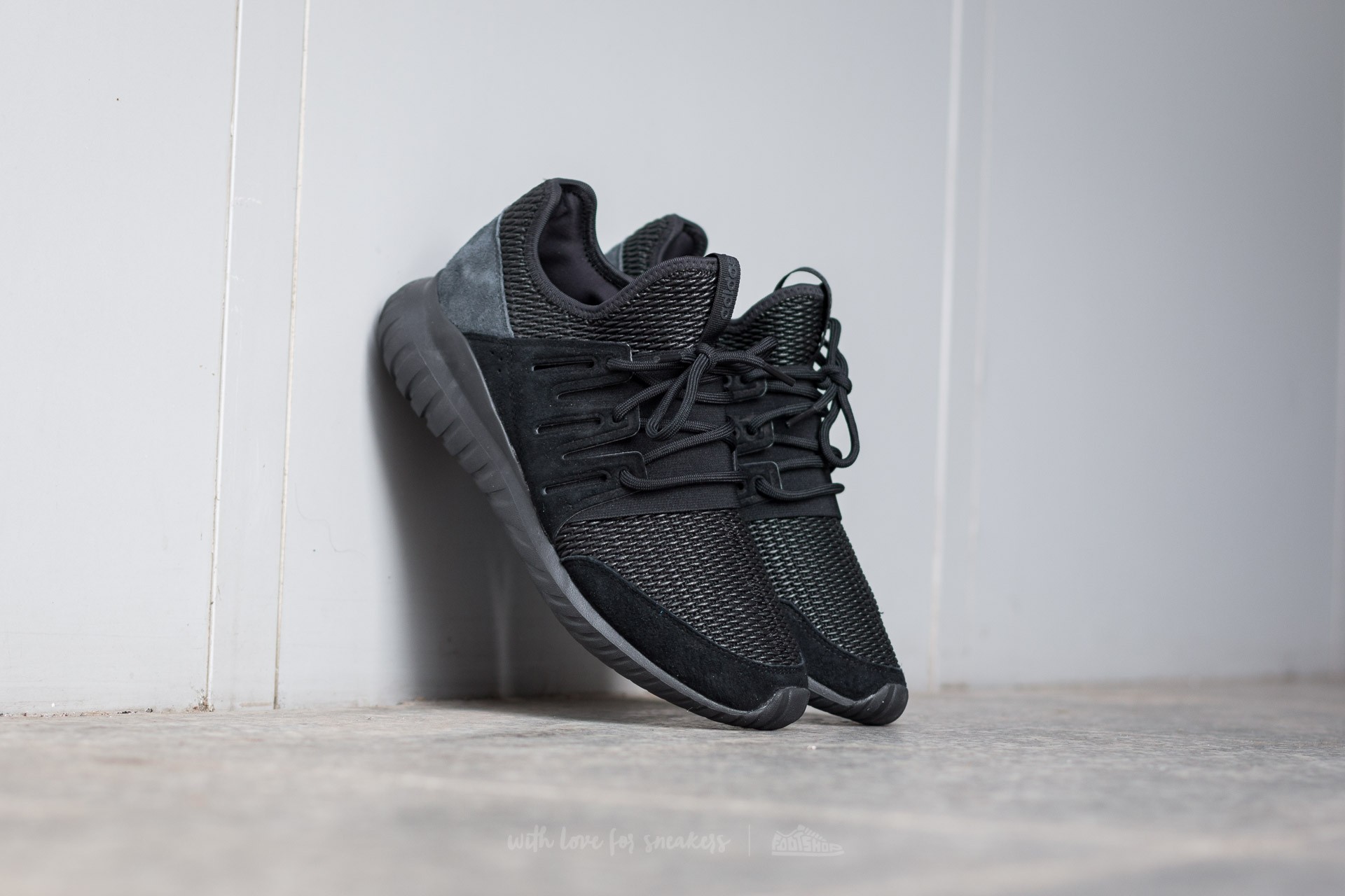 Herren Sneaker und Schuhe adidas Tubular Radial Core Black Core Black Dark Grey Footshop