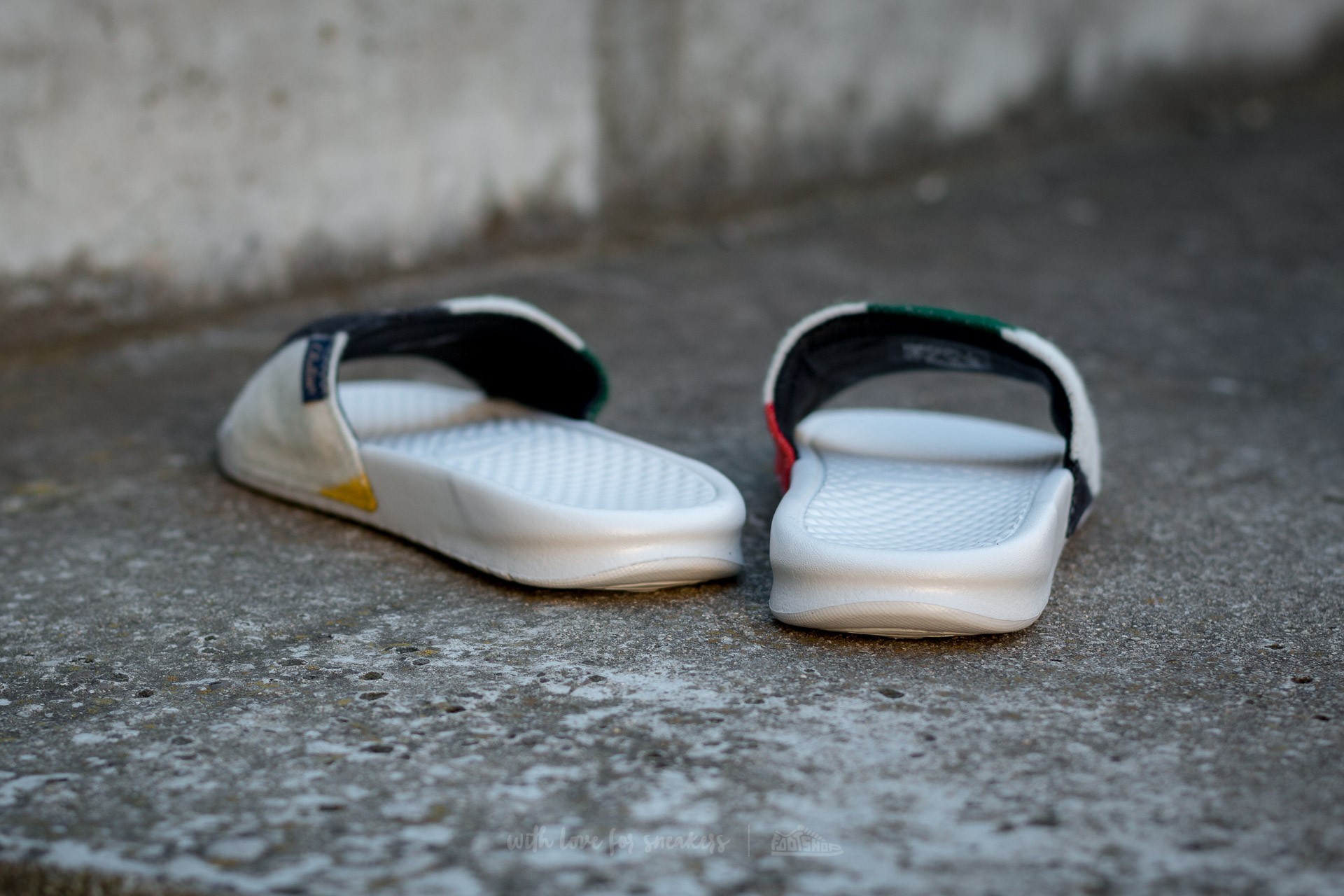 Herren Sneaker und Schuhe Nike x Pendleton Benassi JDI NP QS Off White/ Black