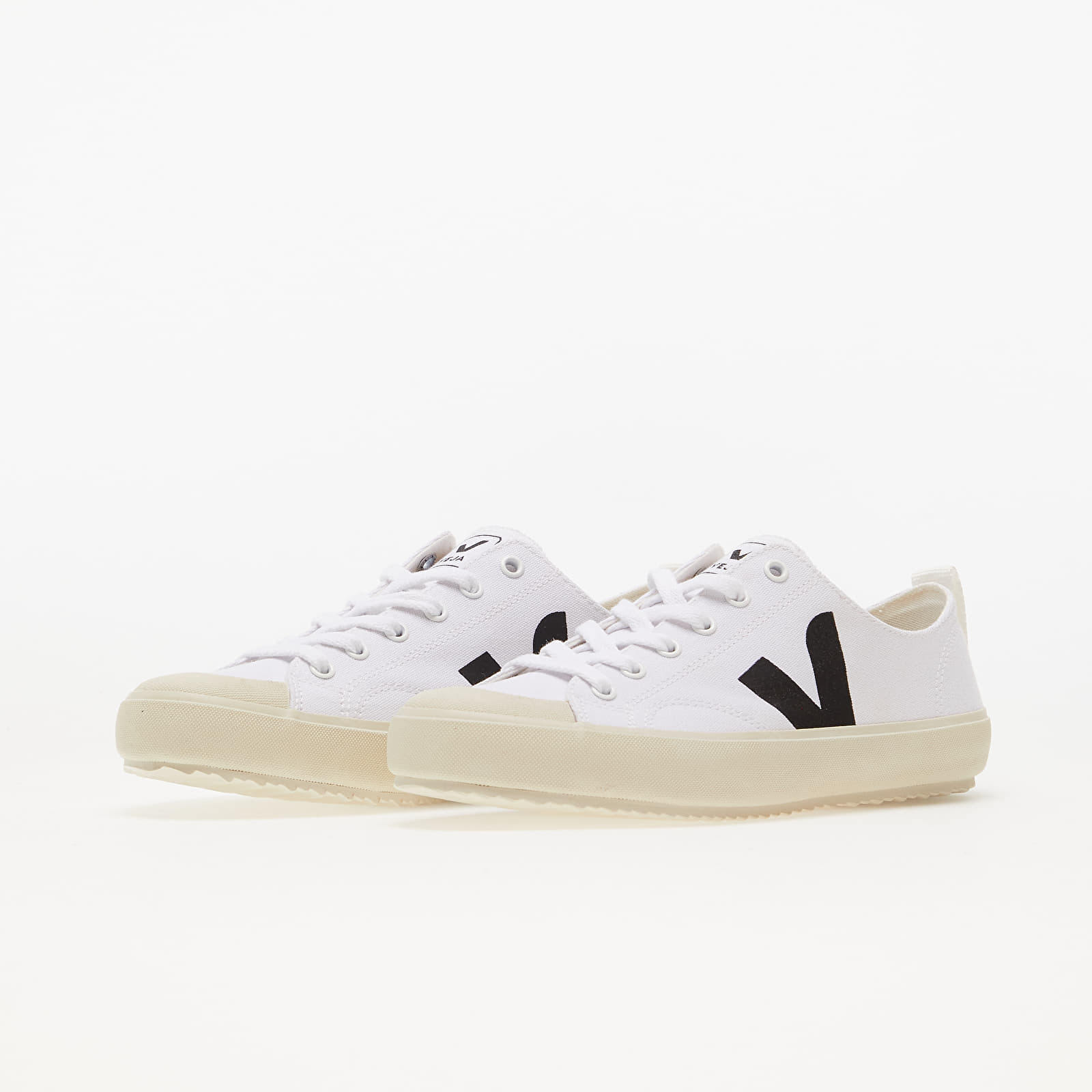 Dámské tenisky a boty Veja Nova Canvas White/ Black