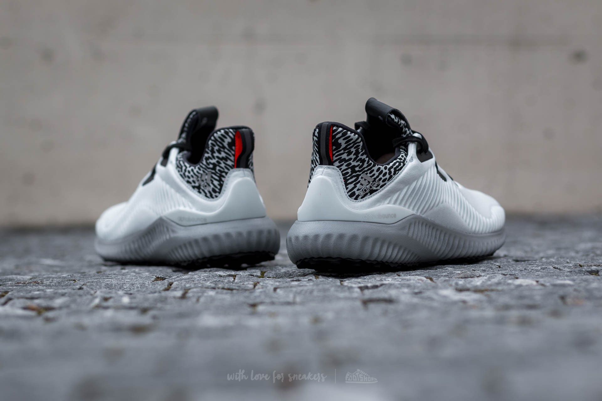 Alphabounce gialle adidas 2025