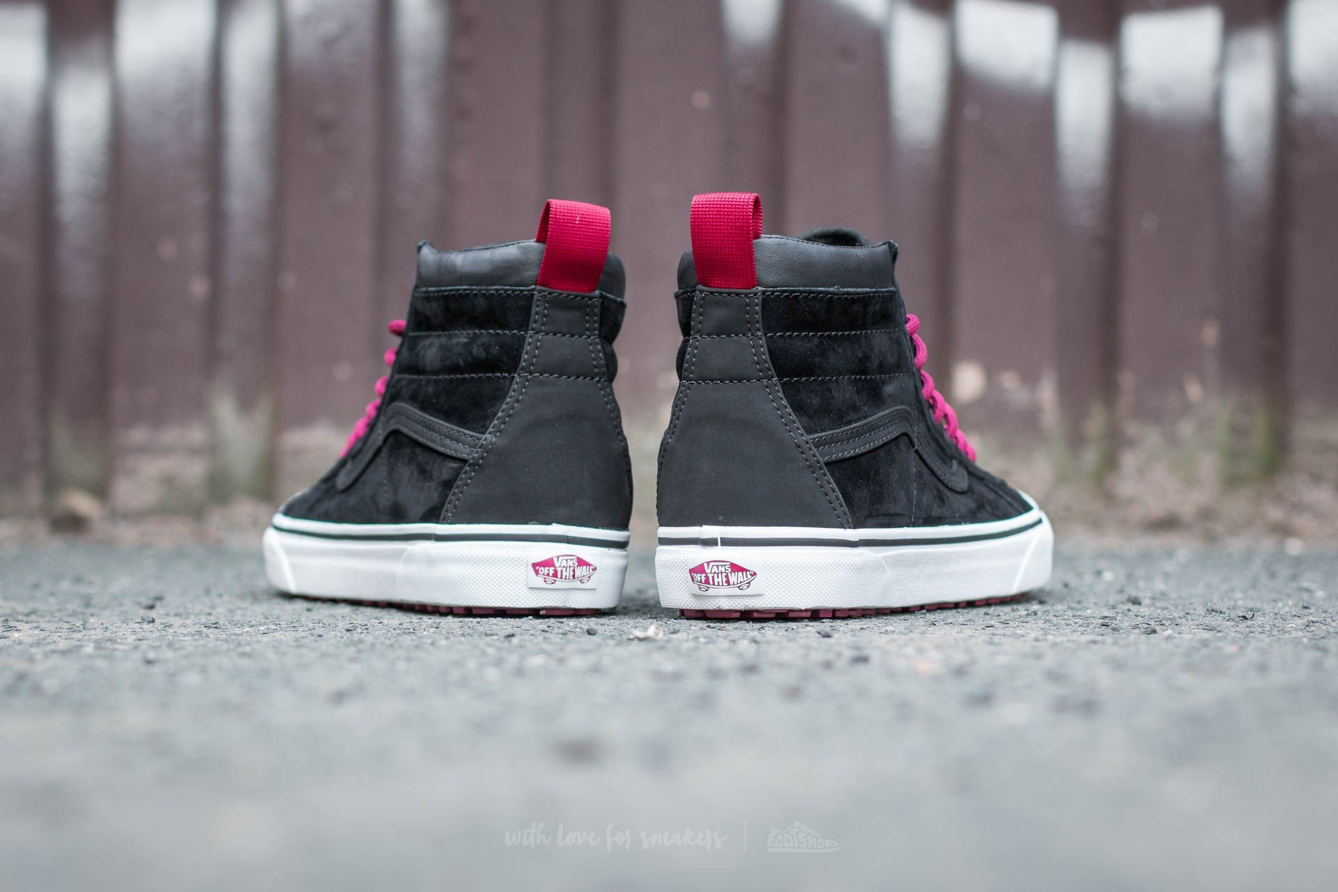 Vans red discount boots