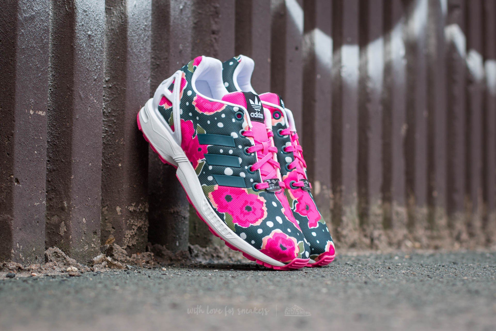 Women s shoes adidas ZX Flux J Shopin Ftw White Ftw White Footshop