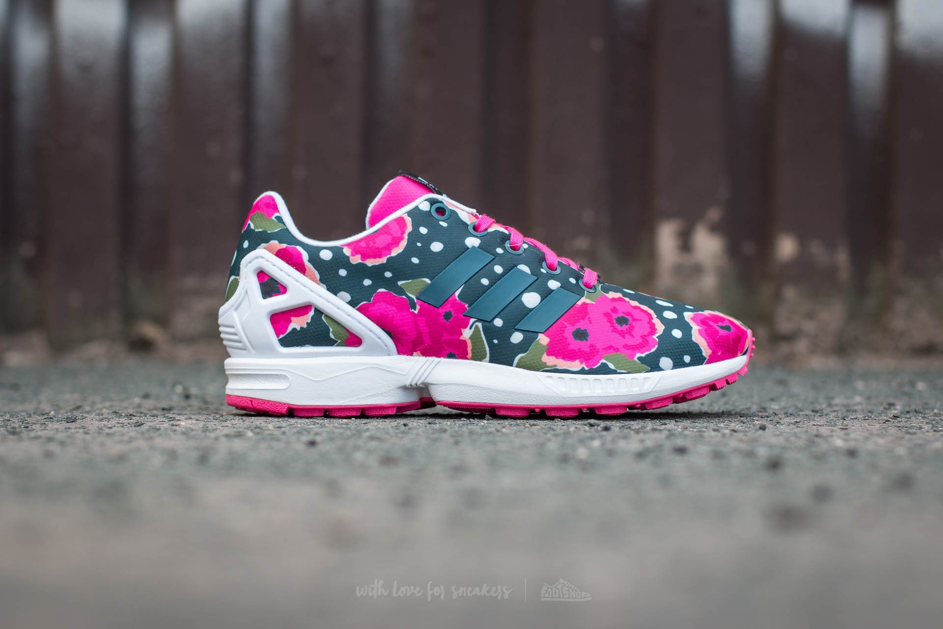 Adidas zx shop flux floral pink