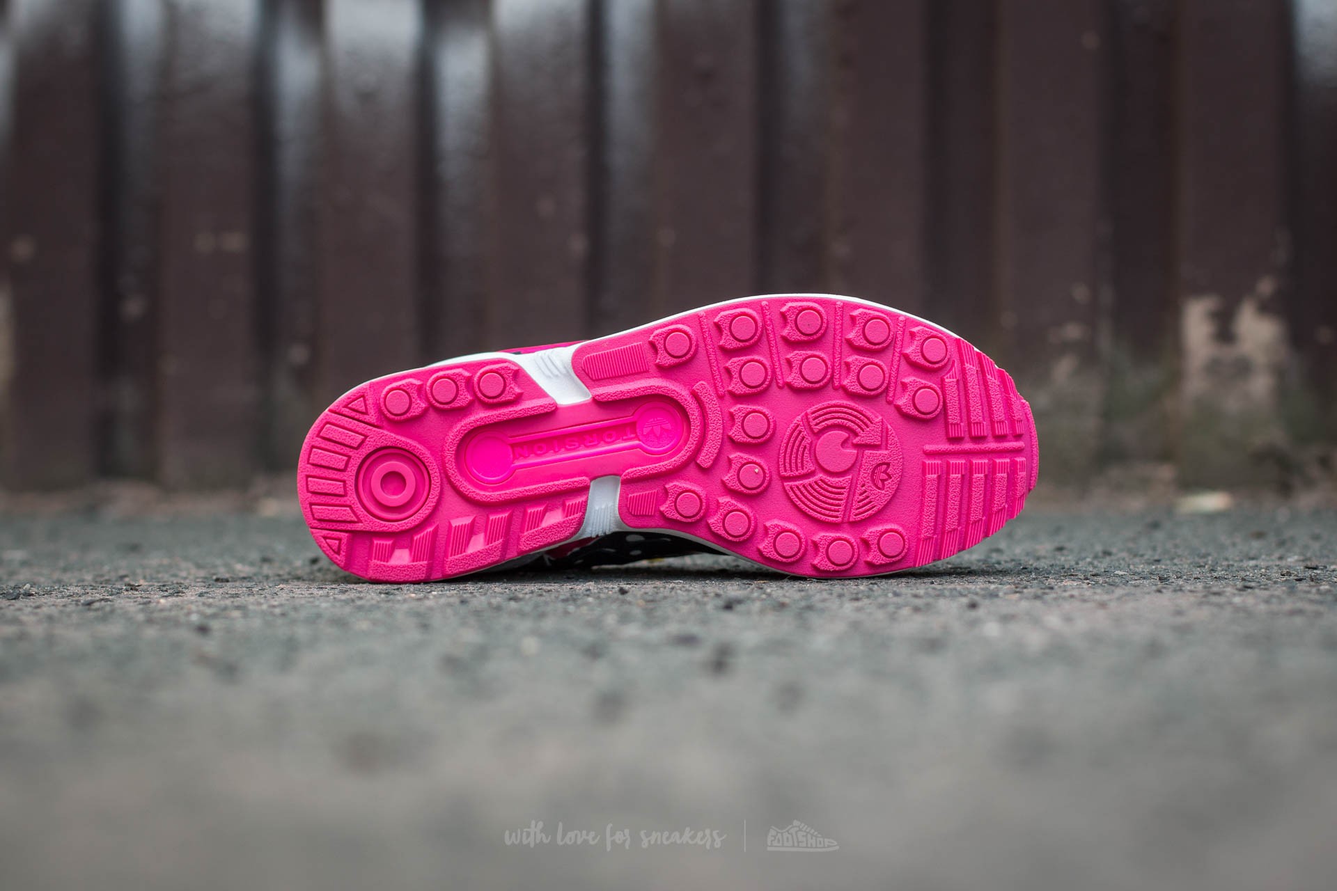 Women s shoes adidas ZX Flux J Shopin Ftw White Ftw White Footshop