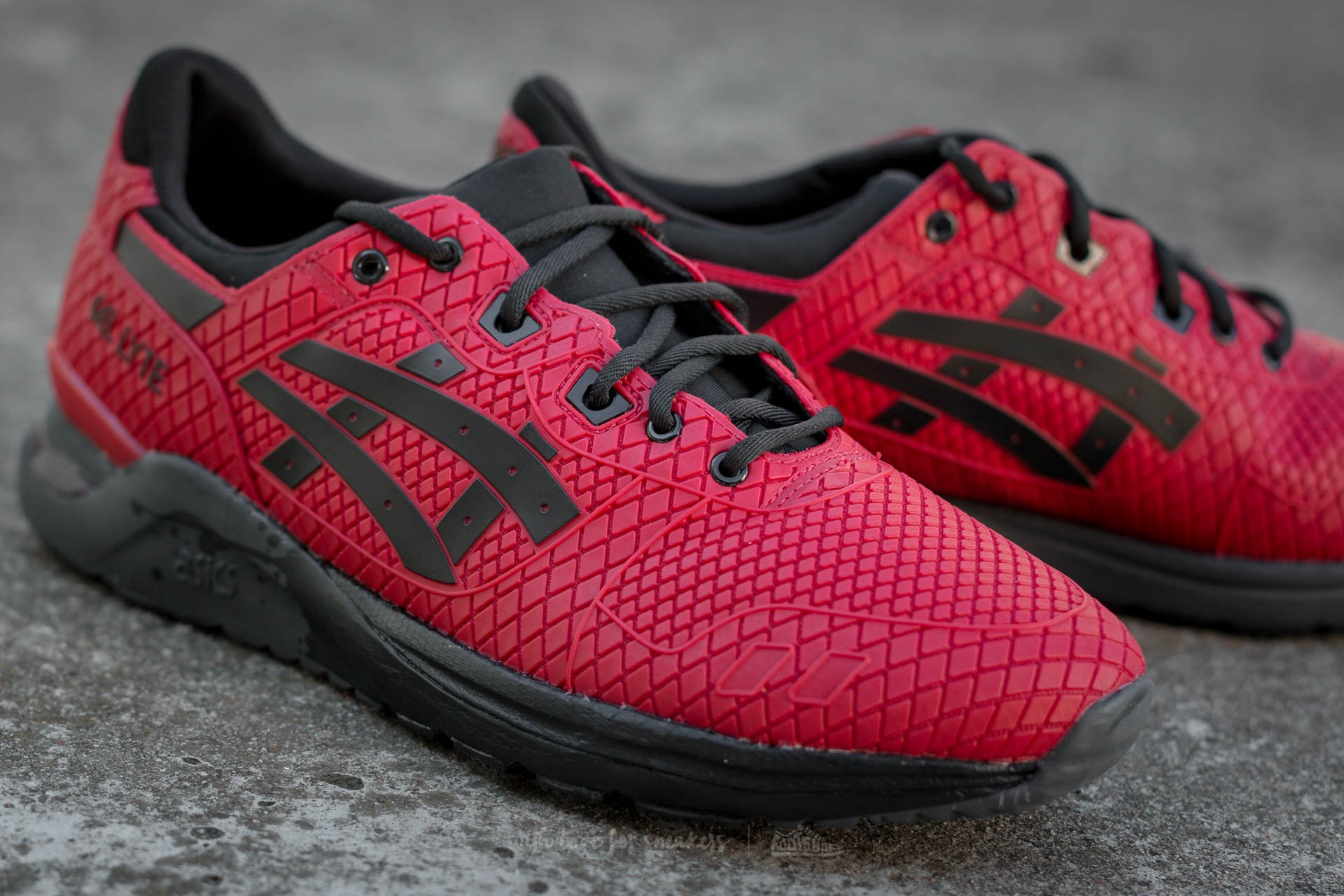 Asics gel lyte evo red black new arrivals