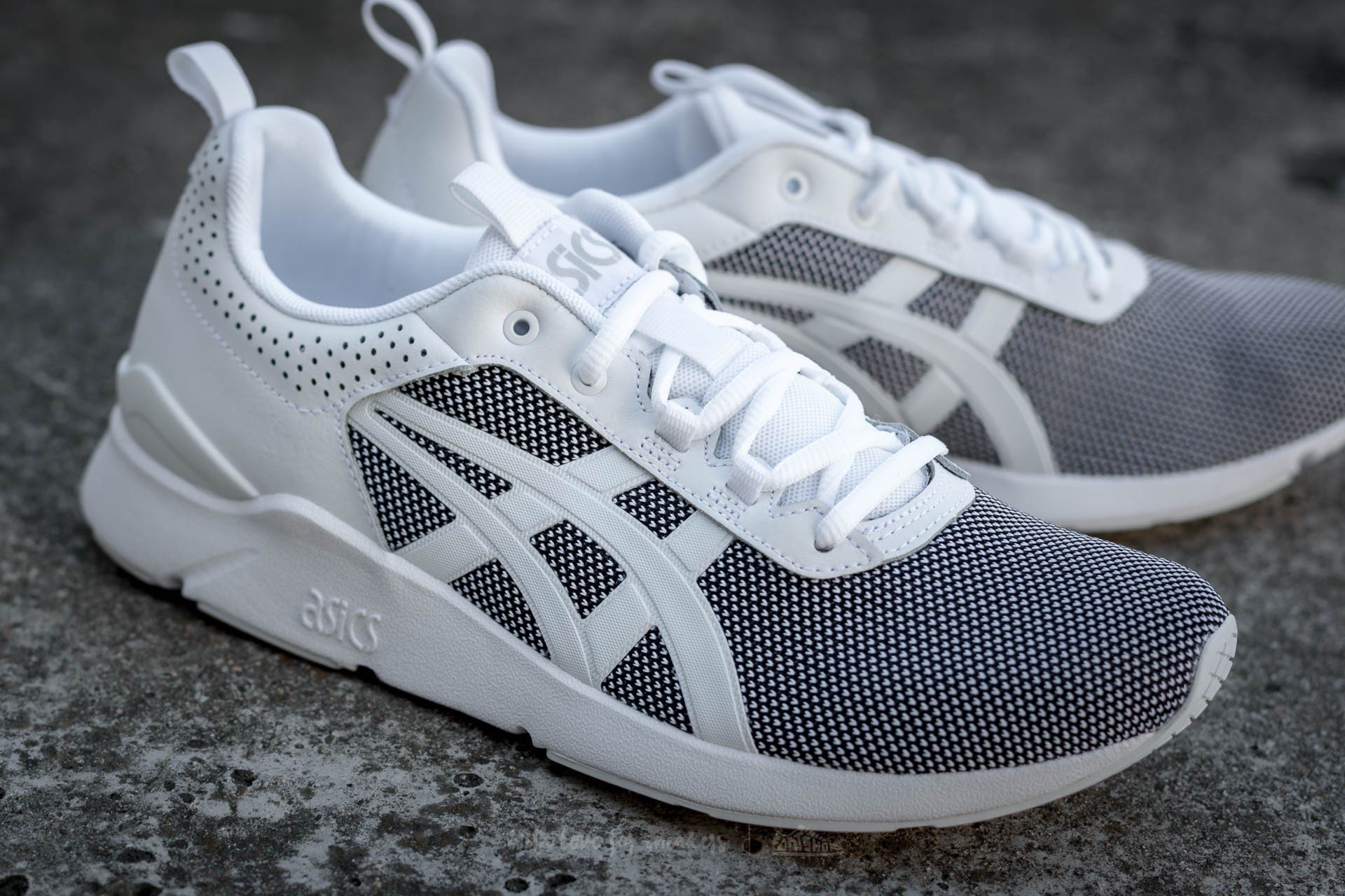 Asics tiger gel lyte runner white clearance