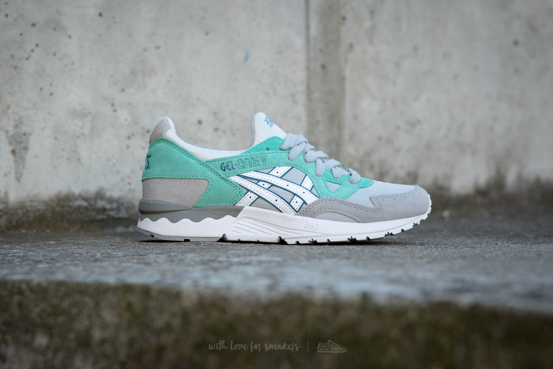 Asics gel lyte v white light grey shop